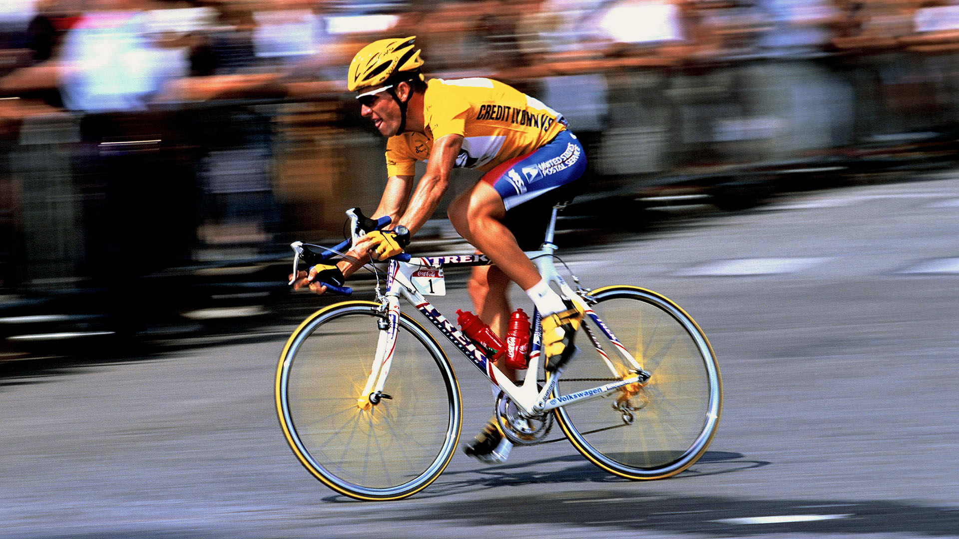 Escándalo en el mundial: Lance Armstrong fue acusado de usar un motor su bicicleta y un polémico video lo dejaría evidencia -