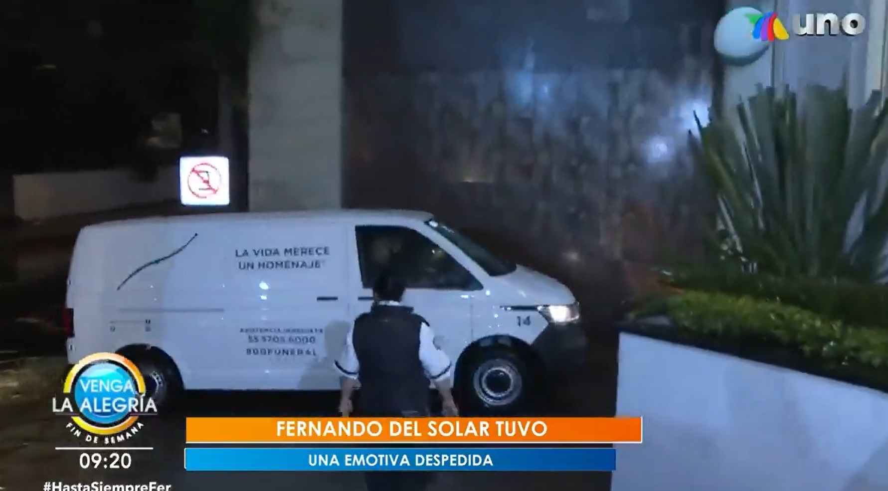 Se piensa que el cuerpo de Fernando llegó en una camioneta que no es una carroza para despistar a la prensa, pues personas de la funeraria también aseguraban que no se realizaría ahí la velación (Foto: captura de pantalla/Instagram)