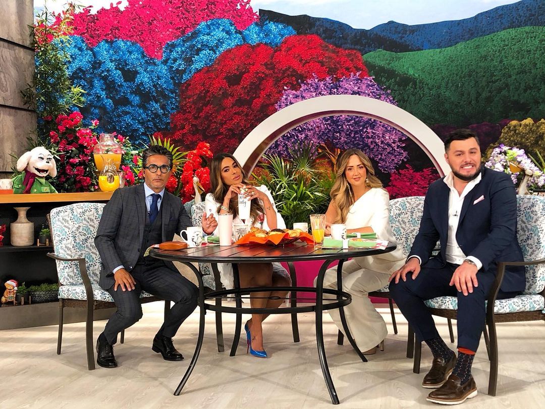 Durante la bienvenida a la emisión de esta mañana, los conductores Galilea Montijo y Raúl Arazia anunciaron que ambas conductoras se ausentarían del programa.