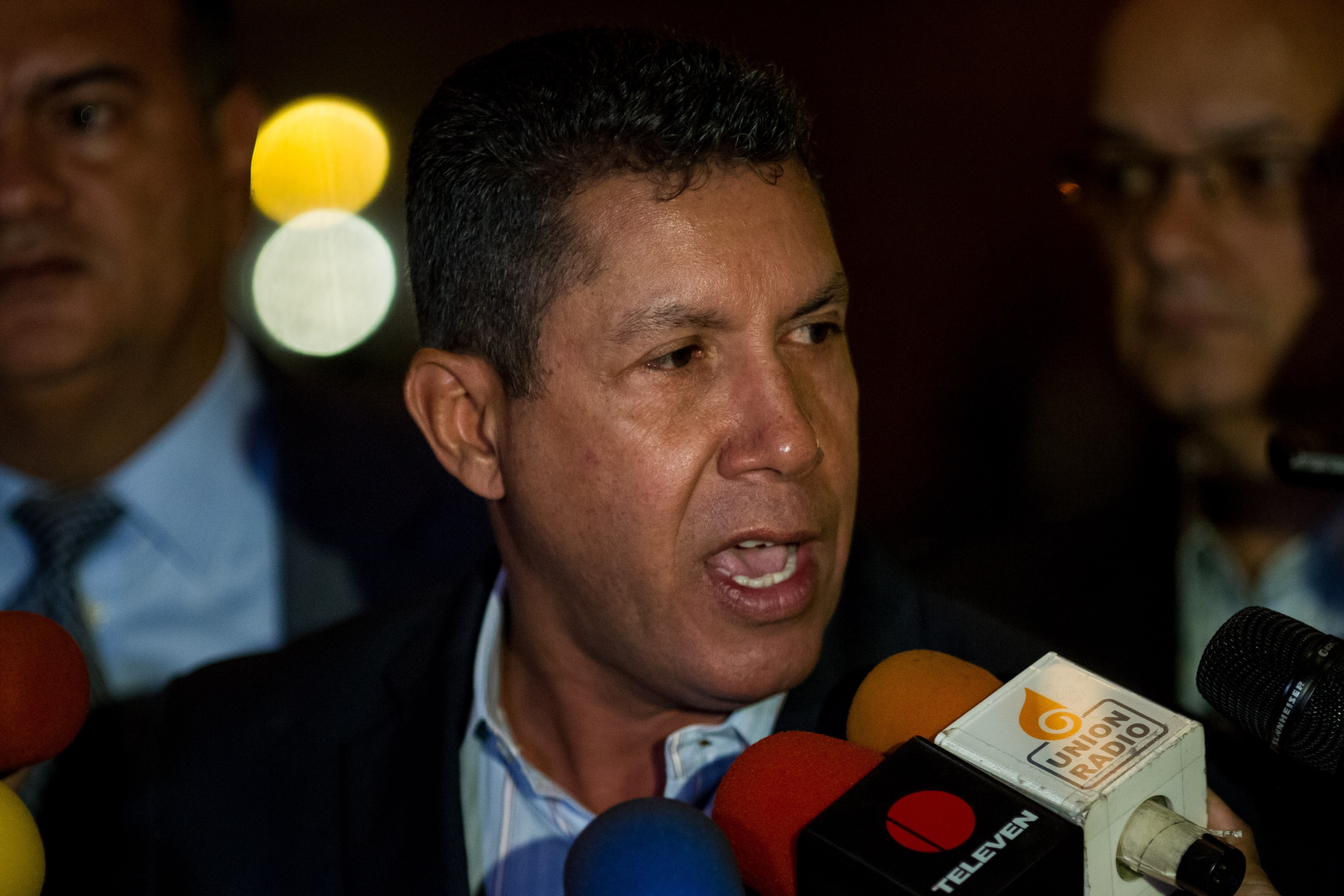 Opositor venezolano denuncia abuso chavista en espacios de campaña electoral
