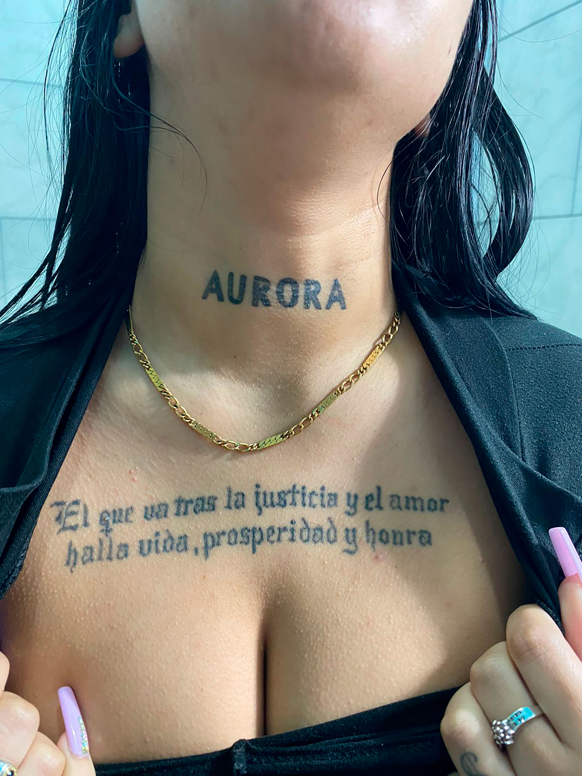 La mujer cuenta con una serie de tatuajes que sirvieron para la identificación 