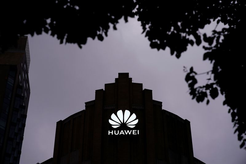 EEUU considera a la empresa tecnológica china Huawei, un arma de vigilancia del Partido Comunista Chino (REUTERS/Aly Song)
