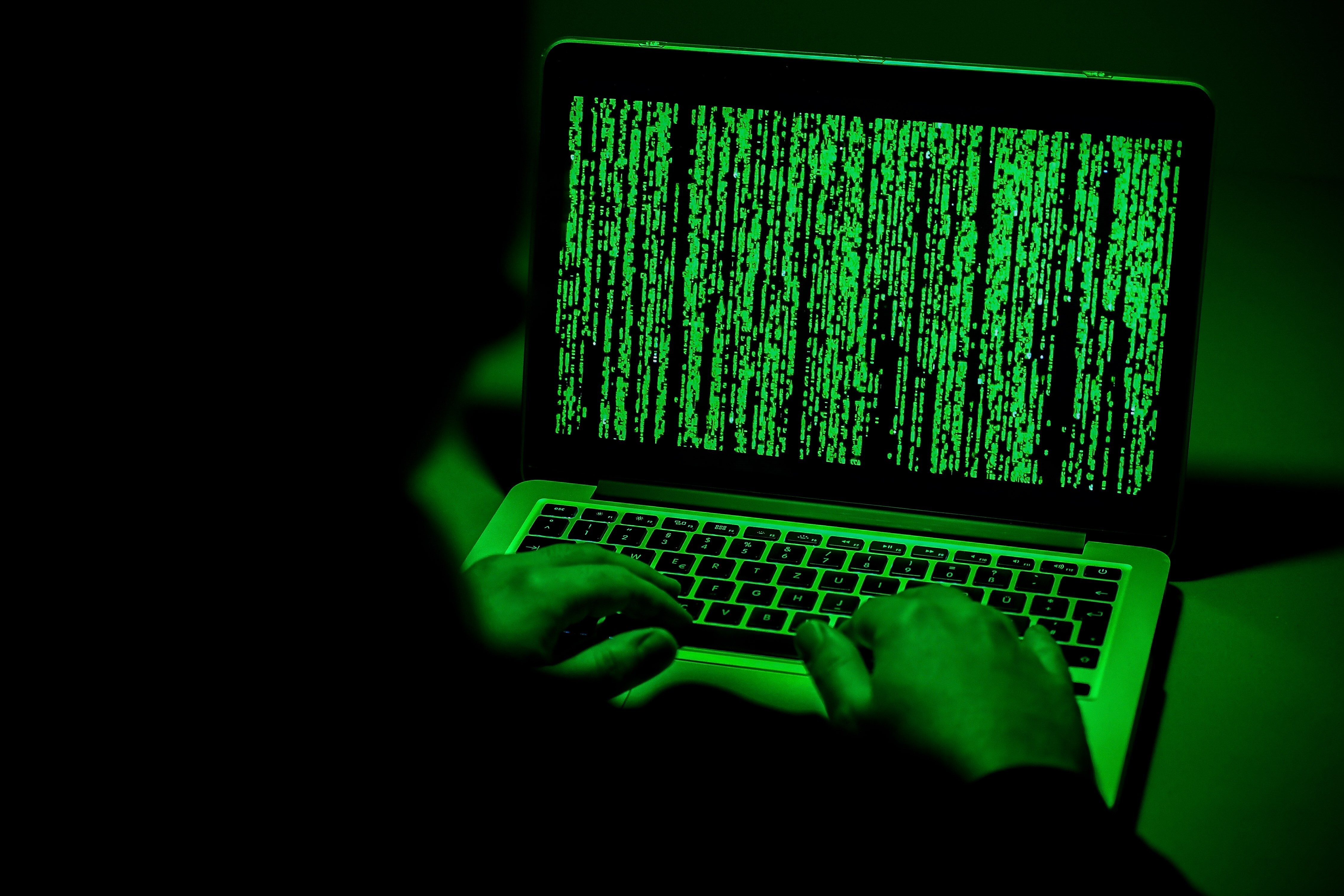 A teenager is the mastermind of a massive corporate hack (Photo: EFE/Sascha Steinbach)