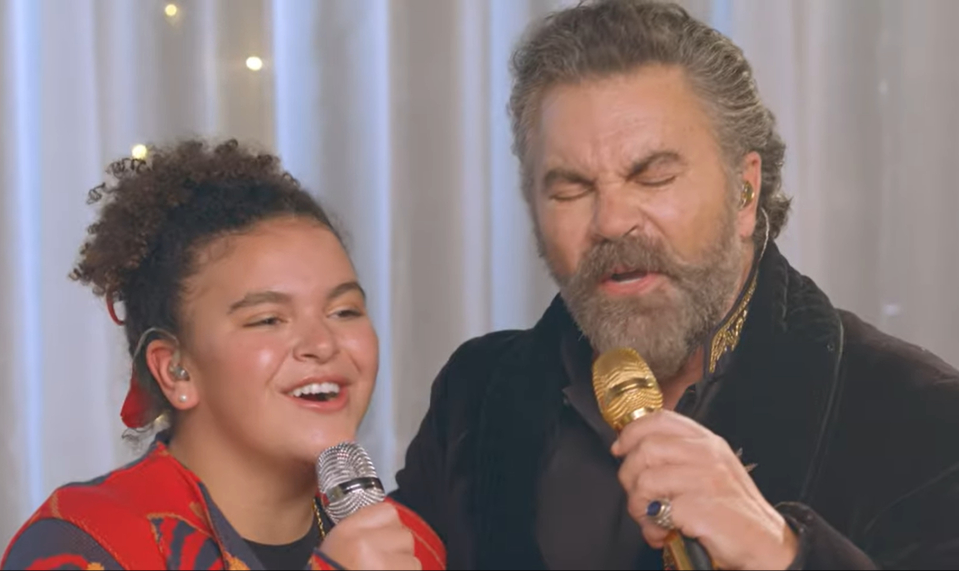¿Siempre sí?: Hija de Lucero y Mijares reaparece junto a su padre cantando por la navidad
