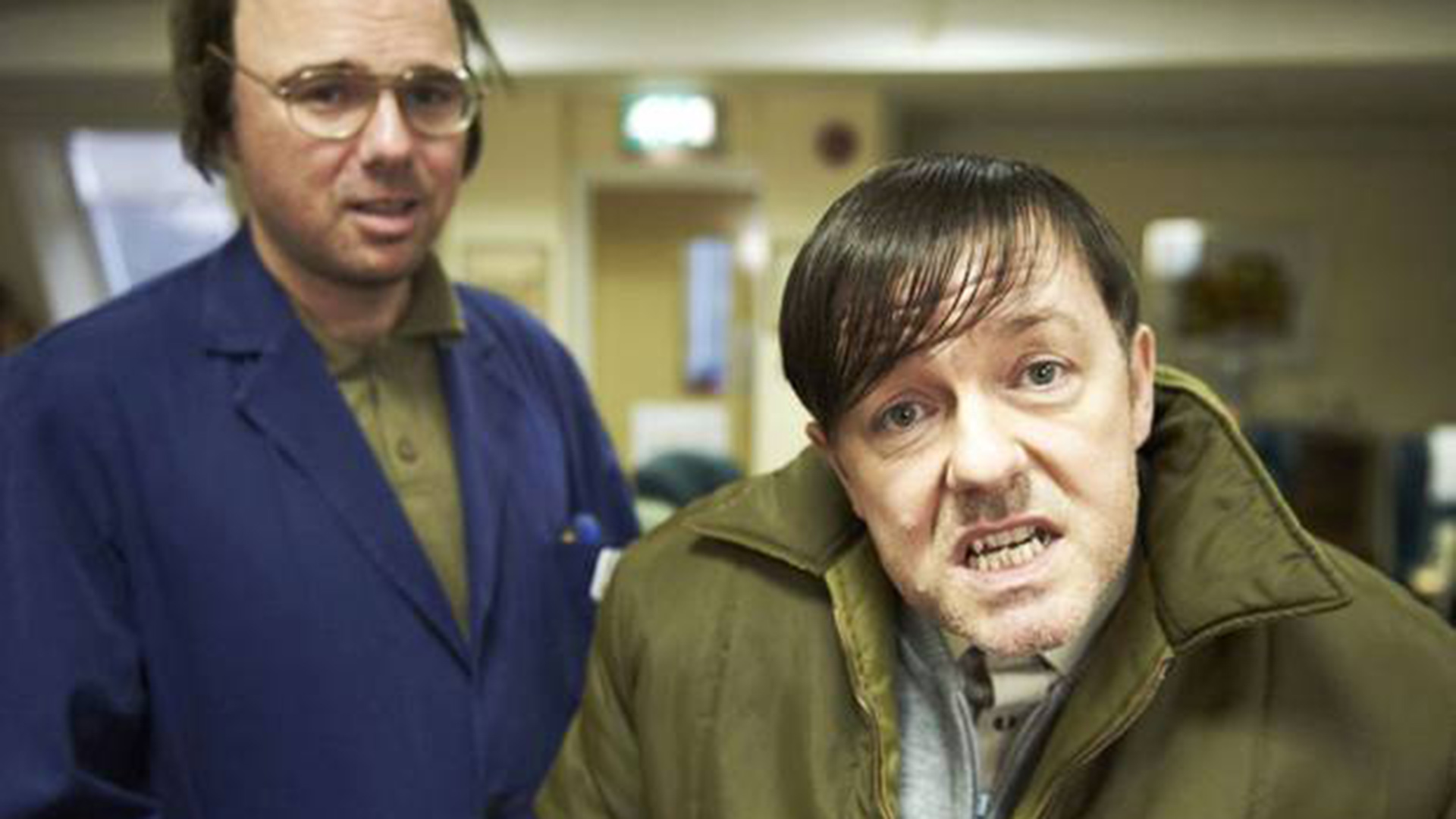 Ricky Gervais es Derek Noakes, un personaje muy querido por todos por su bondad y atención