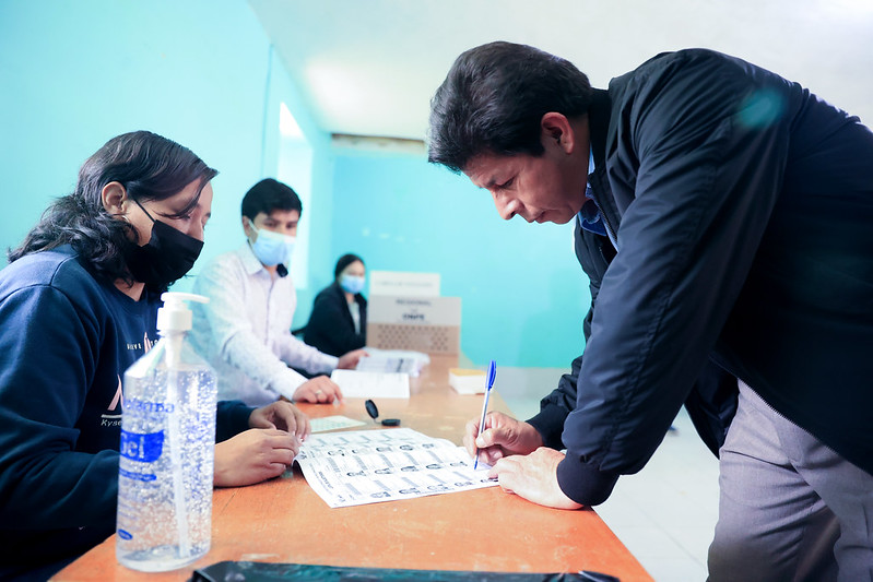 Pedro Castillo votó en Cajamarca para las Elecciones municipales y regionales. Foto: Twitter 