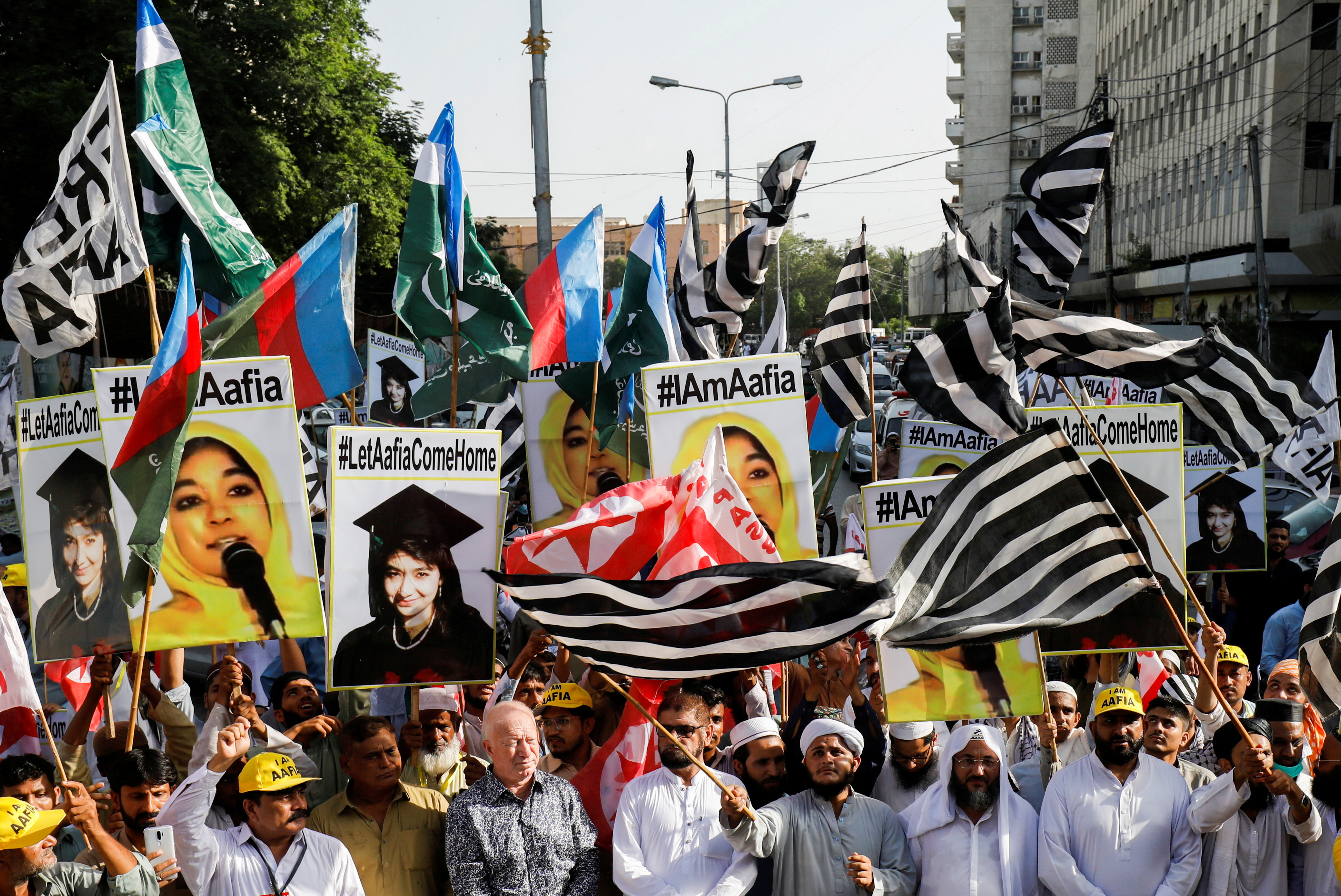 Protestas para pedir la libertad de Aafia Siddiqui en Afganistán en 2021 (REUTERS/Akhtar Soomro)