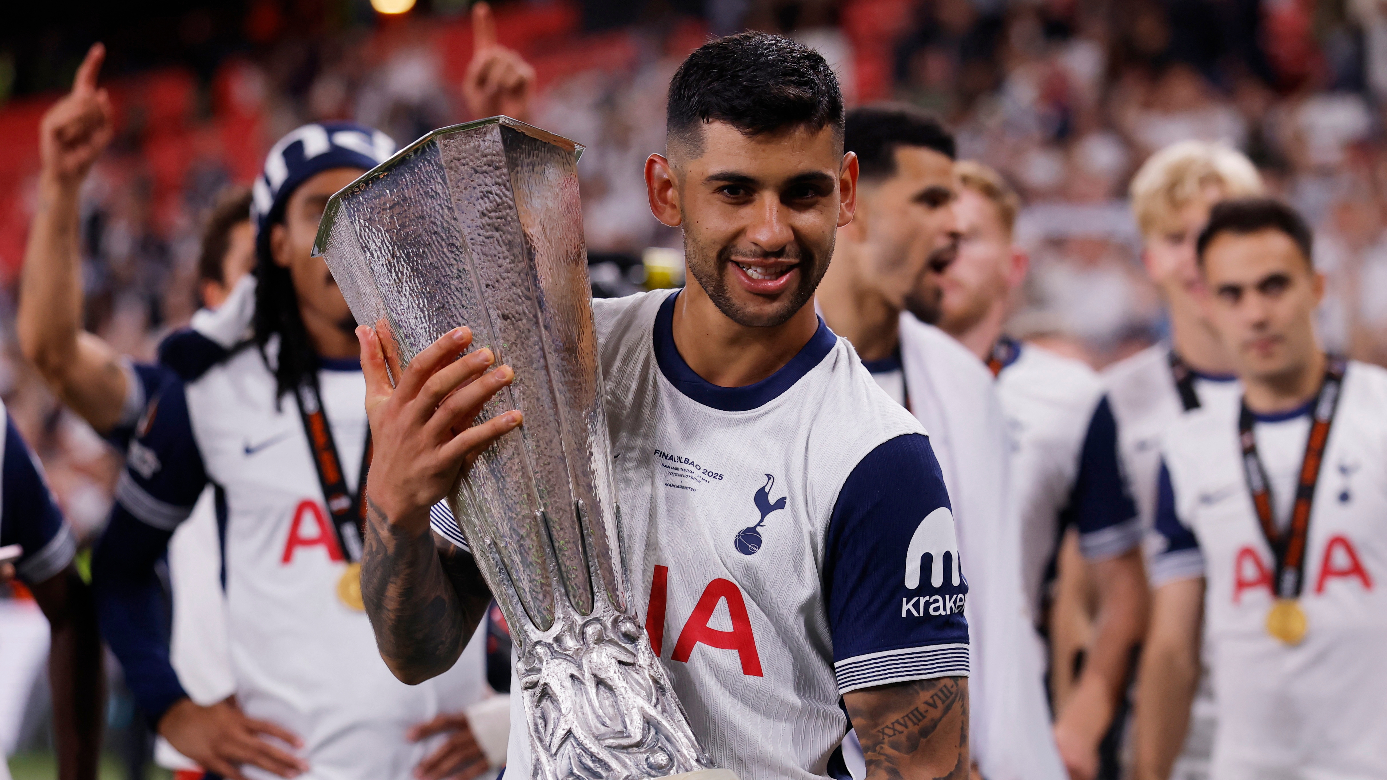 Cuti Romero se despidi&oacute; del Tottenham con una sentida carta: 
