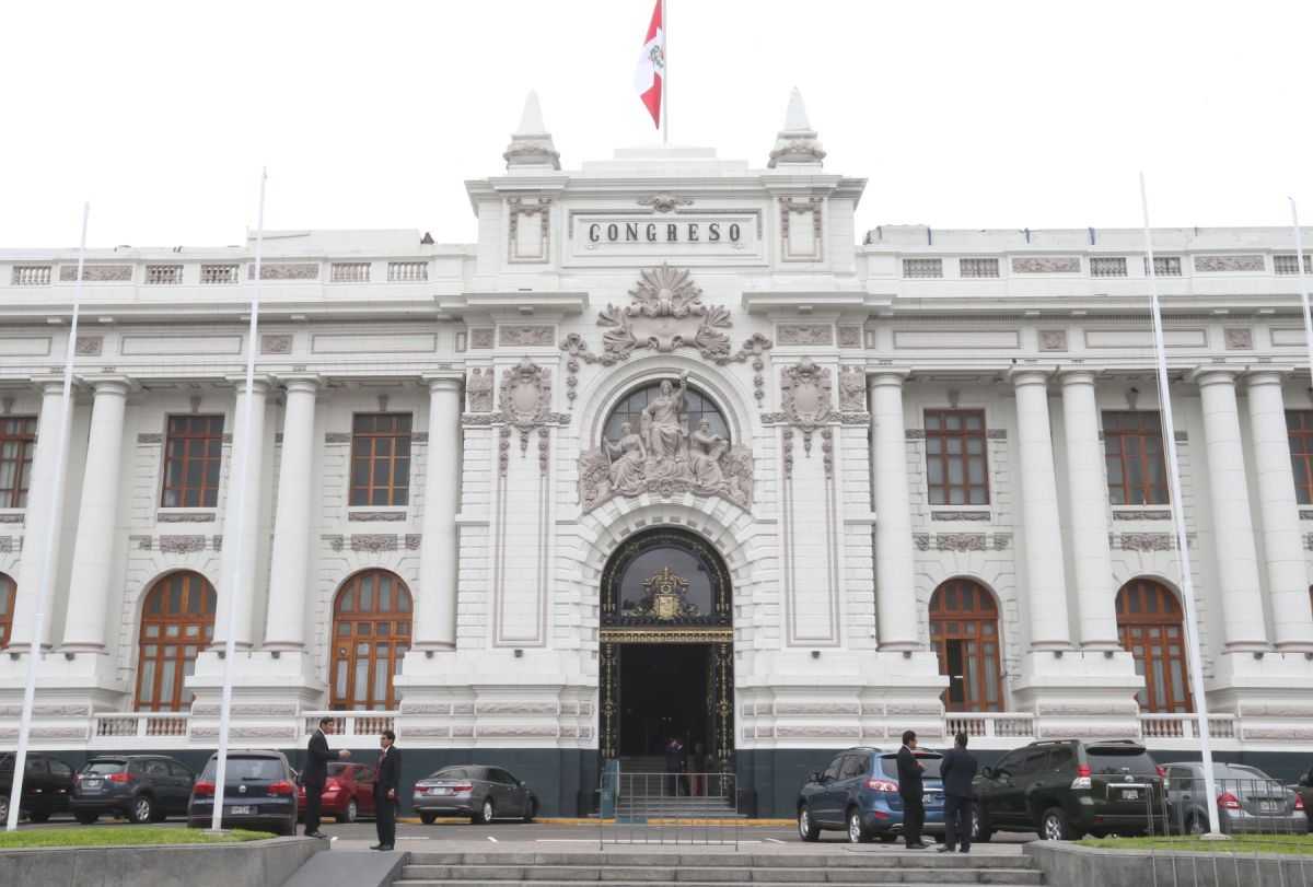 En la acción de amparo, Walter Ayala solicita al Congreso abstenerse de pedir una vacancia por incapacidad moral permanente hasta que se defina dicho concepto. | Foto: Agencia Andina