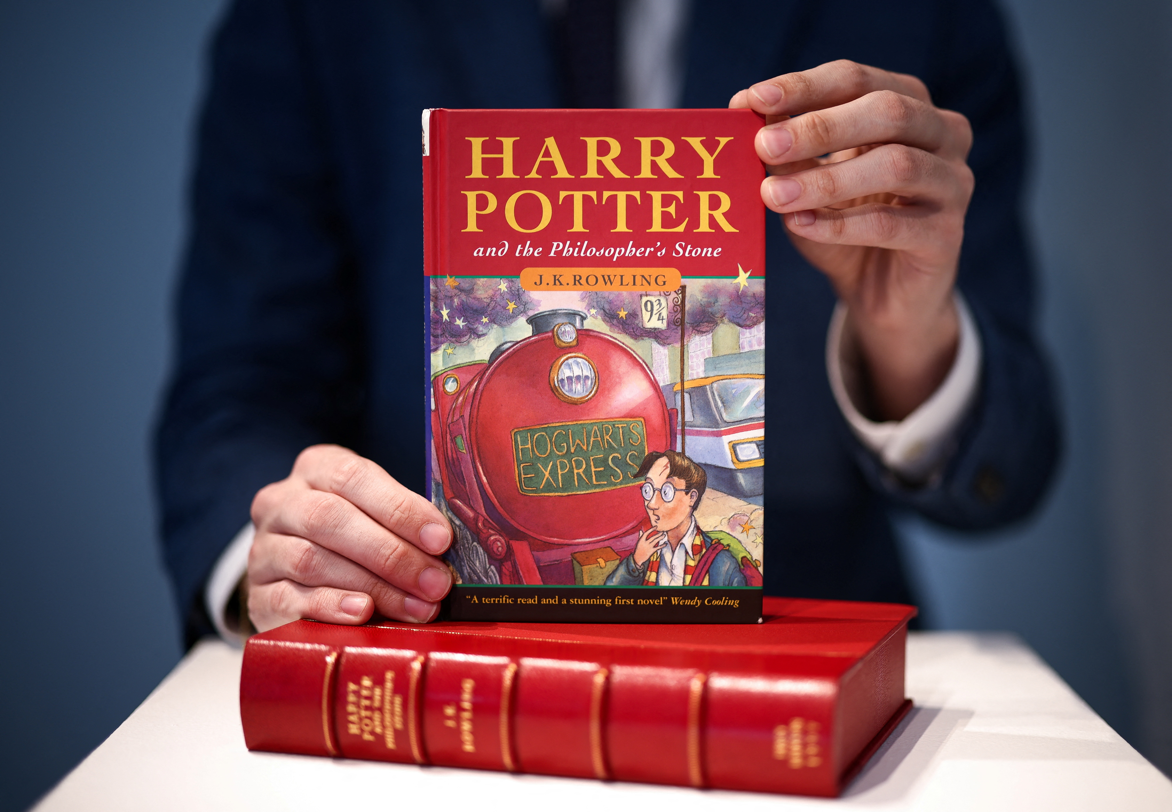 Harry Potter: el libro que puso de moda los hechizos y convirtió en millonaria a una madre soltera cumplió 25 años