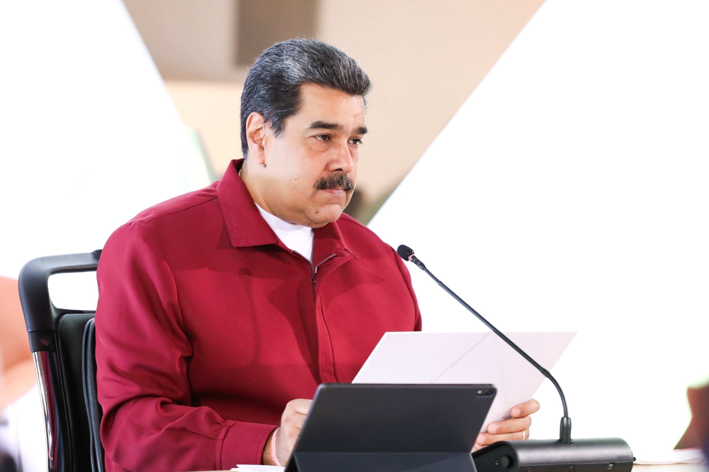 El dictador Nicolás Maduro anunció la aprobación de fondos “en efectivo” para culminar obras abandonadas por Odebrech 
