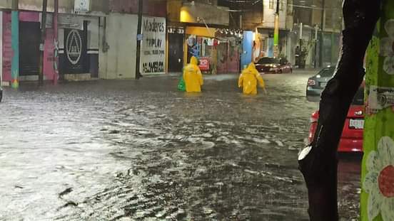 Las imágenes de las inundaciones y encharcamientos que dejó la lluvia al sur de la CDMX
