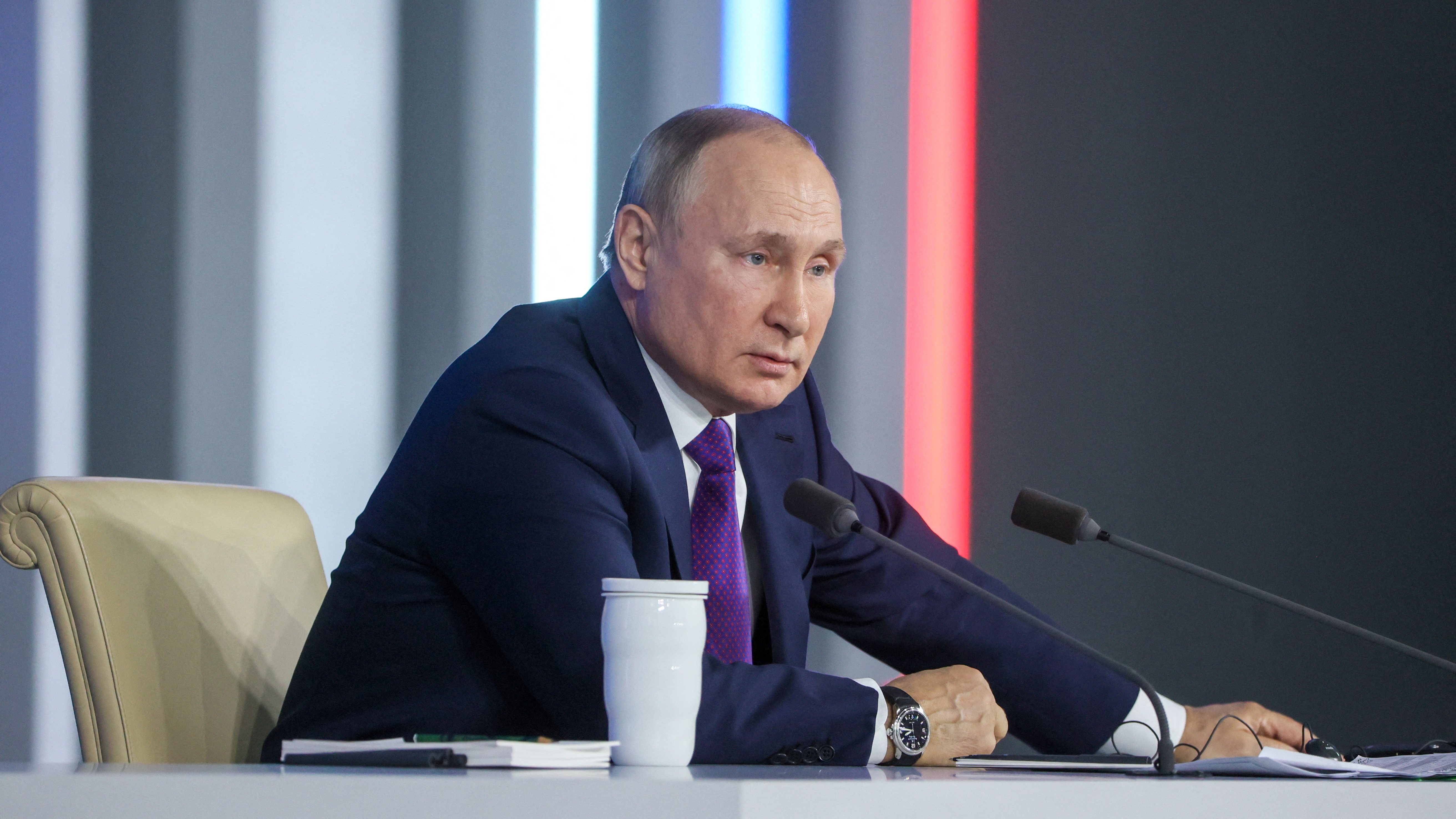 Vladimir Putin en la conferencia de fin de año en Moscú, Rusia el 23 de diciembre de 2021. 
Sputnik/Mikhail Metzel/Pool via REUTERS  ATTENTION EDITORS - THIS IMAGE WAS PROVIDED BY A THIRD PARTY.