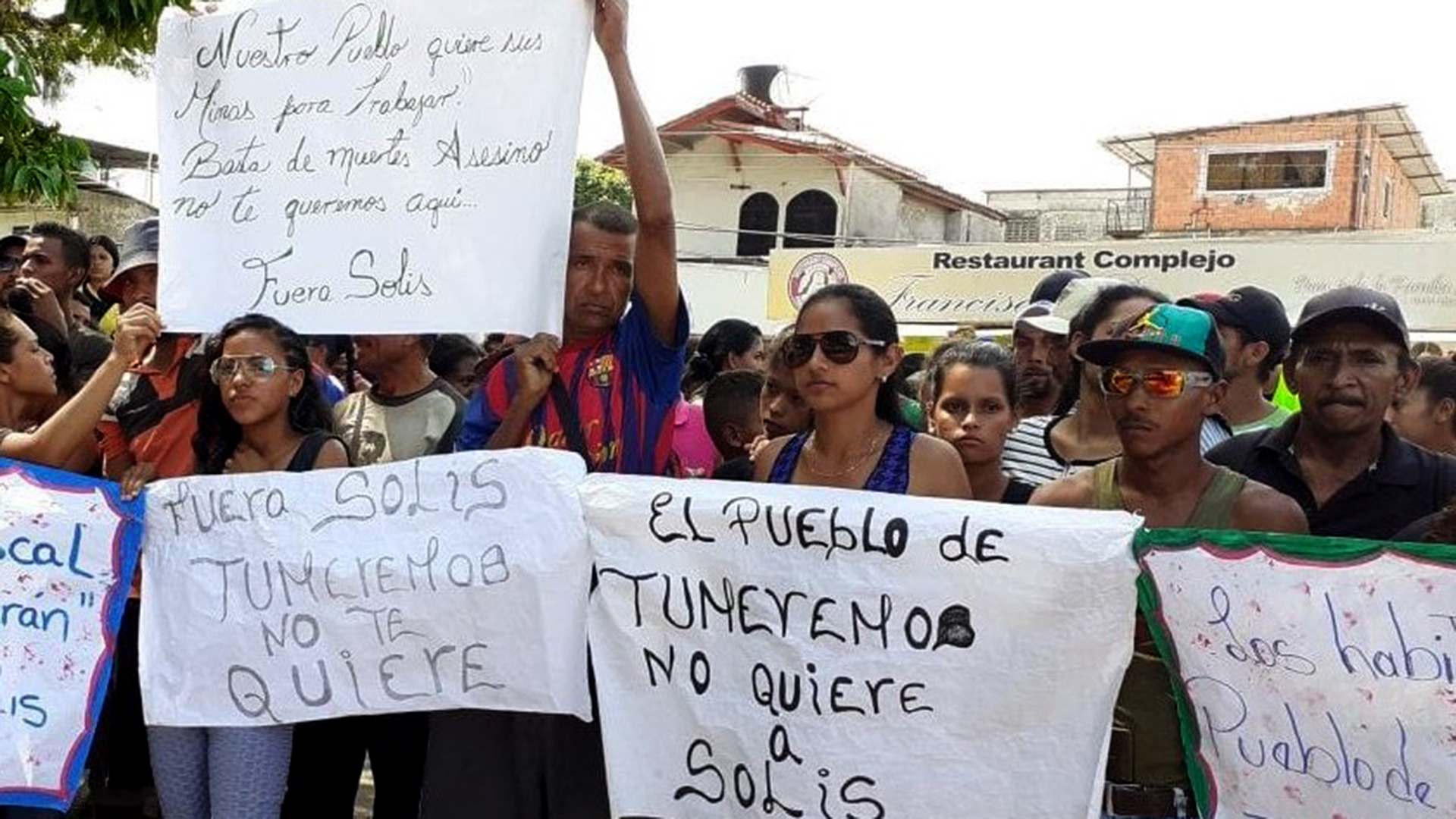 Protesta contra Solís en diciembre de 2019