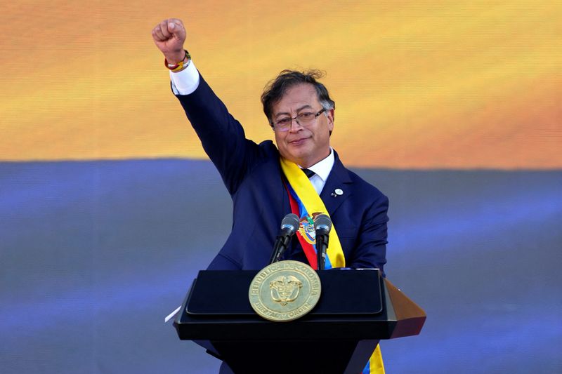Gustavo Petro asumió como presidente de Colombia (REUTERS/Luisa González)