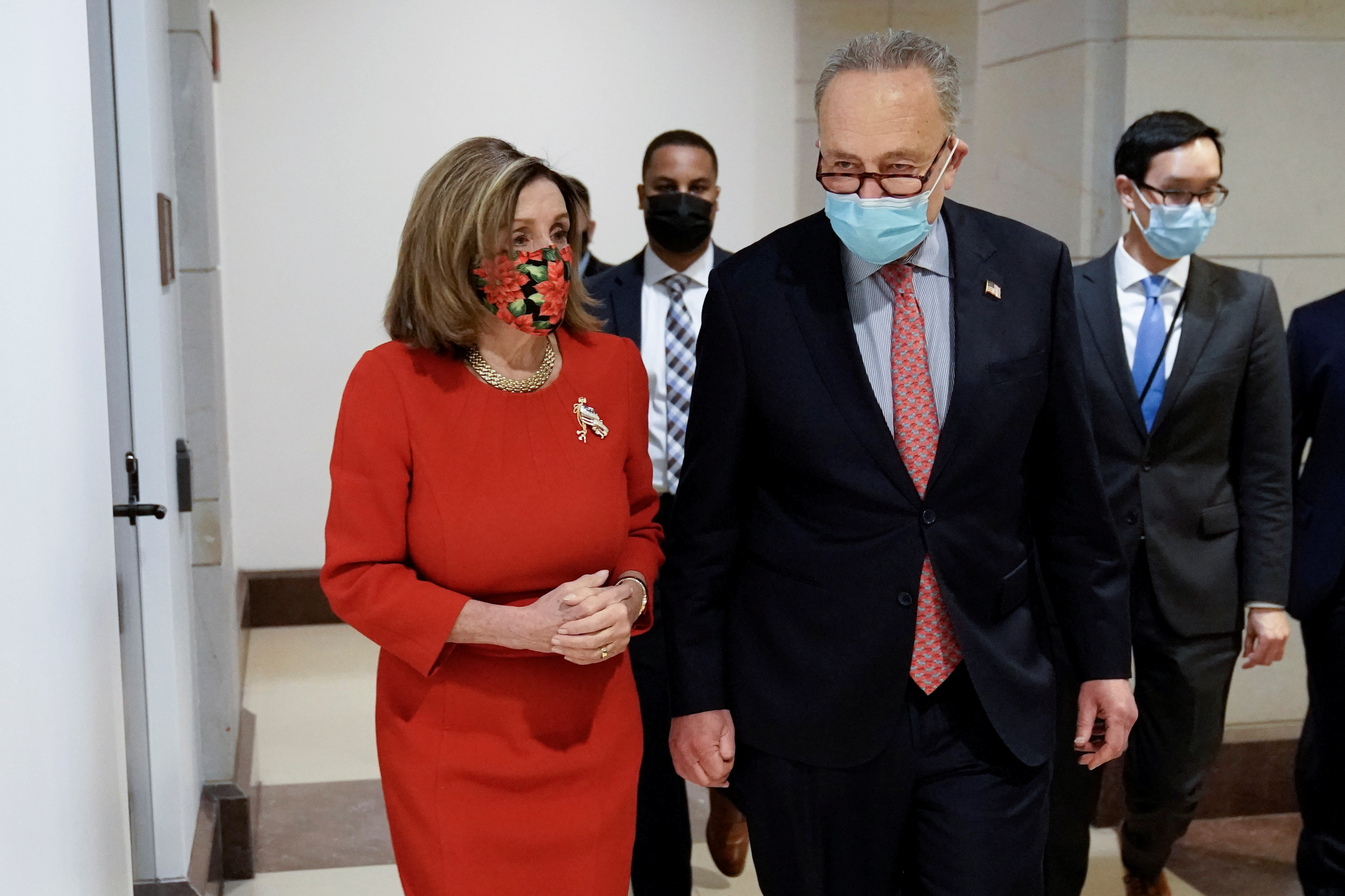 Nancy Pelosi y Chuck Schumer. Foto: REUTERS/Ken Cedeno