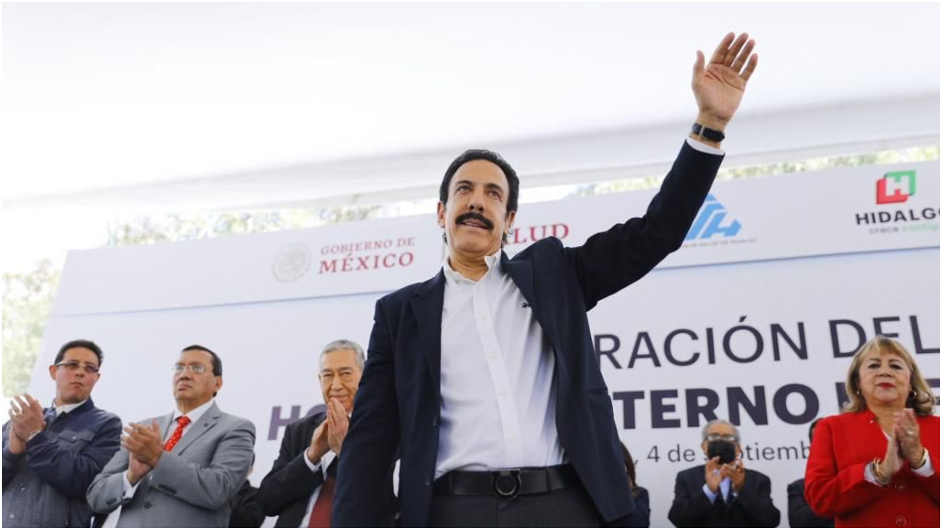 El exgobernador de Hidalgo anunció su salida del PRI en medio de señalamientos de presunta traición (Twitter/@omarfayad)