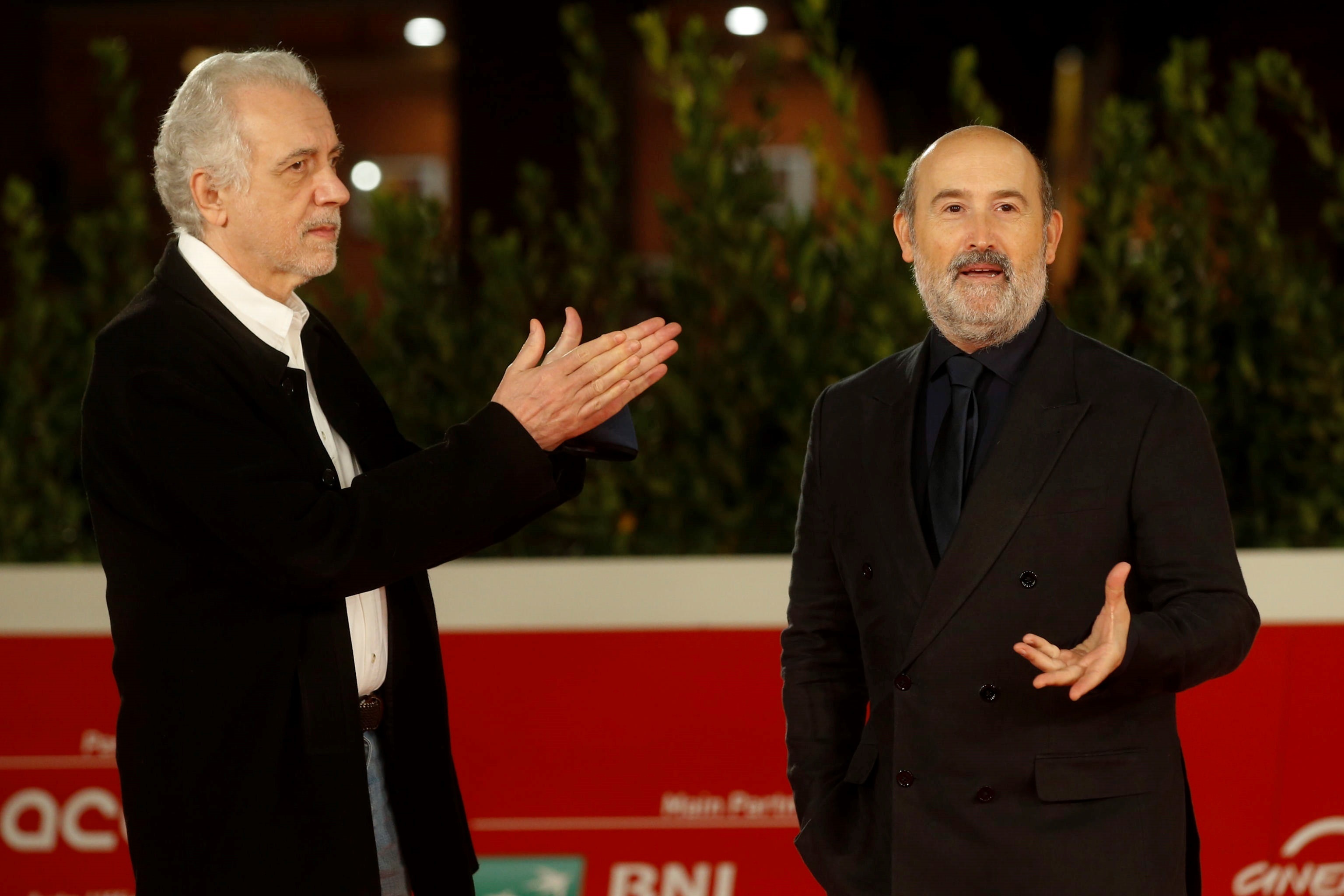 En la imagen, el director espa�ol Fernando Trueba (i) y el actor espa�ol Javier C�mara (d). EFE/Fabio Frustaci/Archivo