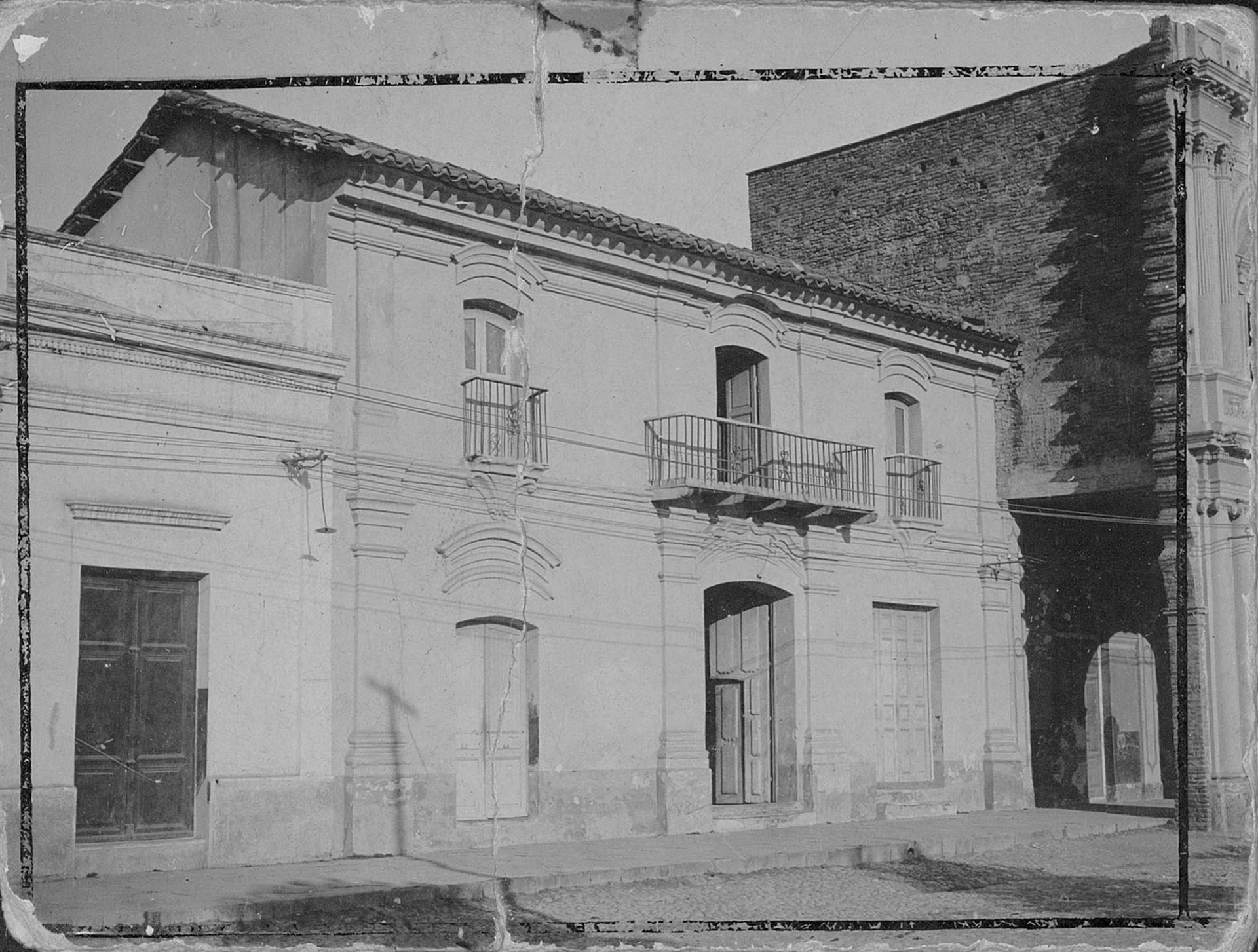 Frente de la casa de Manuel Belgrano. Allí nació el 3 de junio de 1770 y moriría 50 años después. (Archivo General de la Nación)