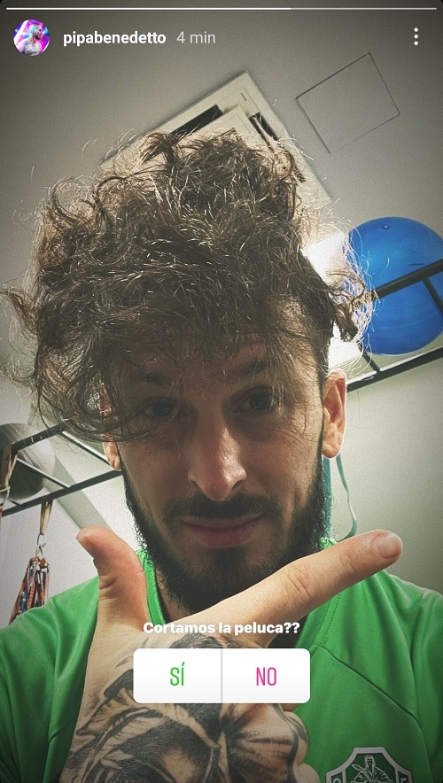 La pregunta de Pipa Benedetto a sus seguidores: ¿Cortamos la peluca?
