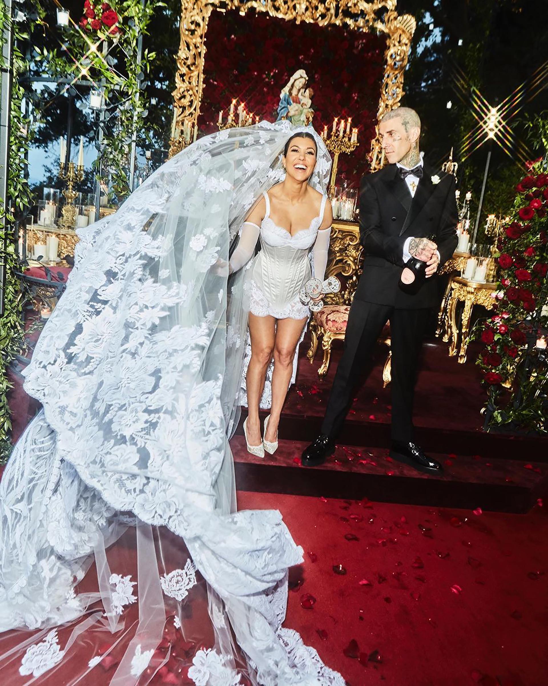 Kourtney Kardashian hat in Italien geheiratet (@kourtneykardash)