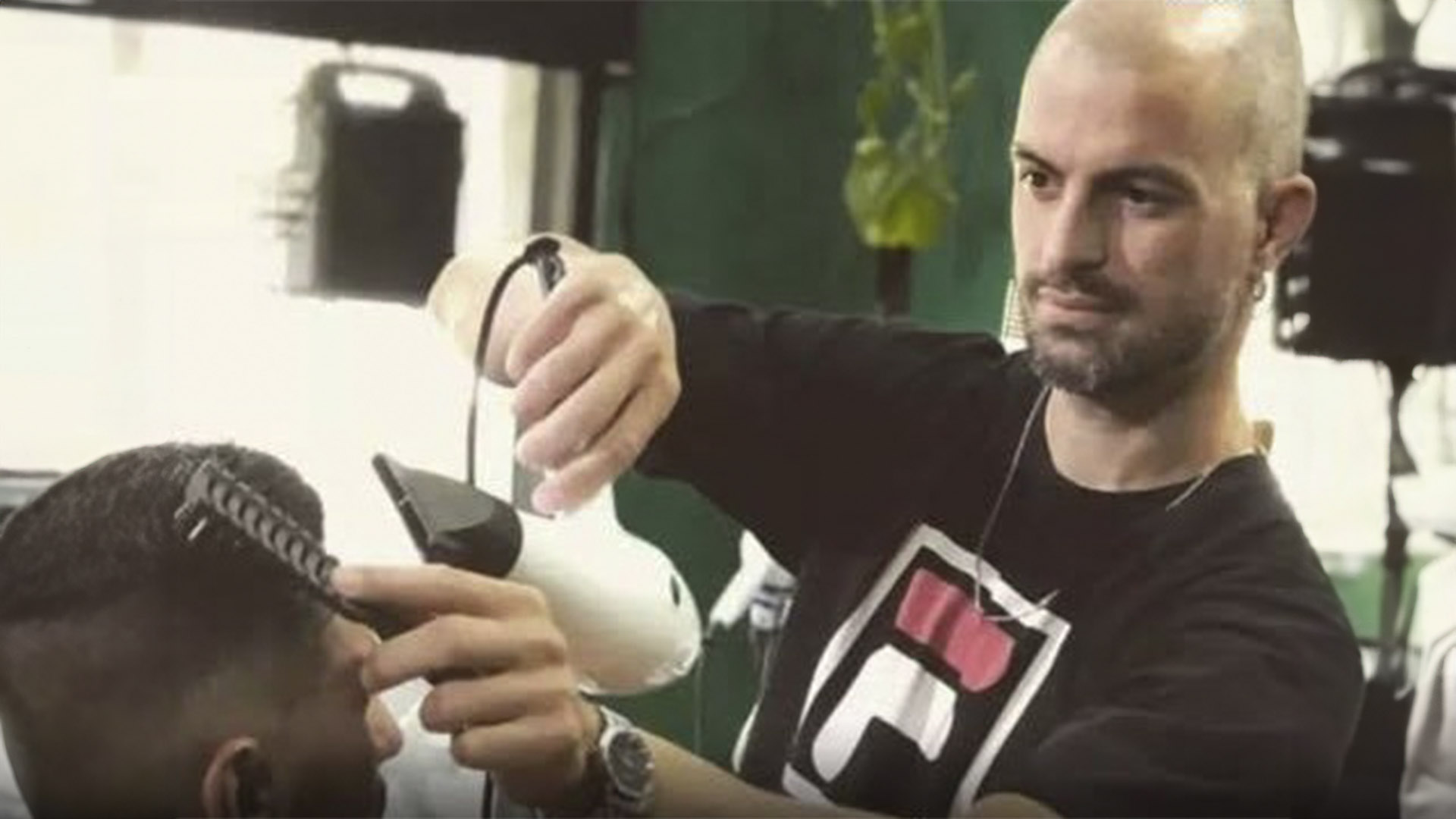 Detuvieron a dos sospechosos por el asesinato a tiros de un peluquero argentino en Tulum