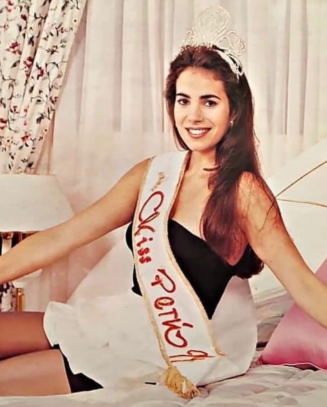 Karina Calmet participó en el Miss Universo 1994, que se desarrolló en la ciudad de Manila.