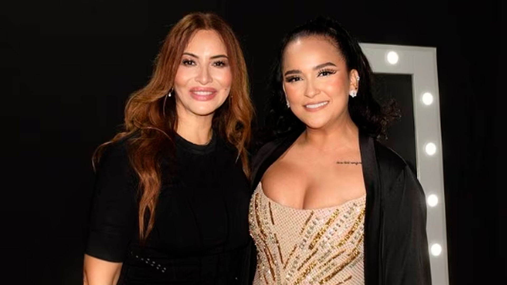 Daniela Darcourt hizo cantar y bailar salsa a Myriam Hernández durante su concierto