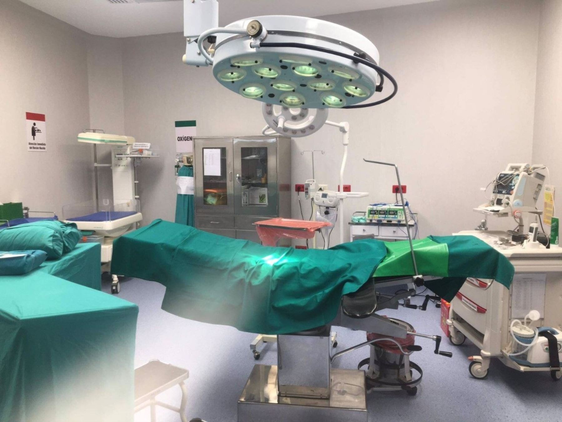 Mujer que se realizó una cirugía estética en Bogotá terminó en estado crítico en un hospital