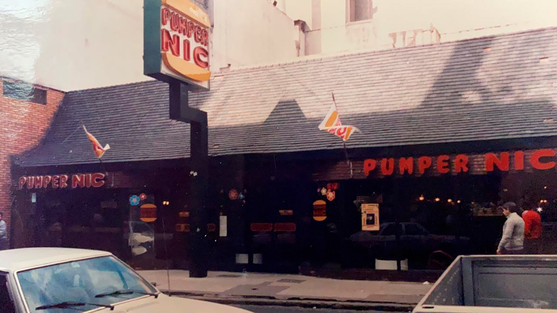 Demandas, franquicias fallidas y recesi&oacute;n: c&oacute;mo fue el final de Pumper Nic, el primer fast food argentino