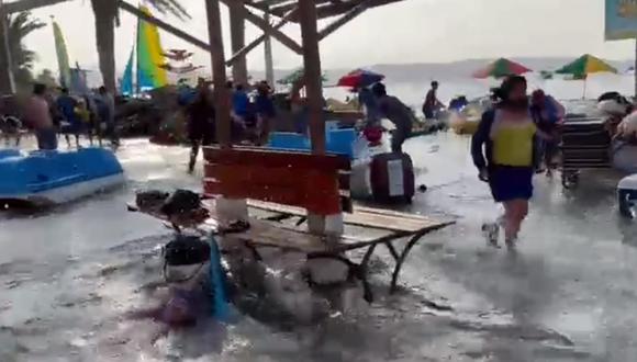 Mar se salió en Paracas, pero Marina de Guerra del Perú descartó tsunami, pese a los oleajes anómalos. Captura: Twitter