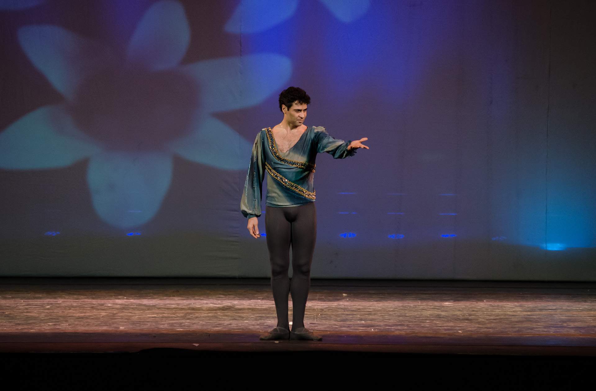 Iñaki Urlezaga volverá a los escenarios en septiembre con clásicos del ballet y una obra propia