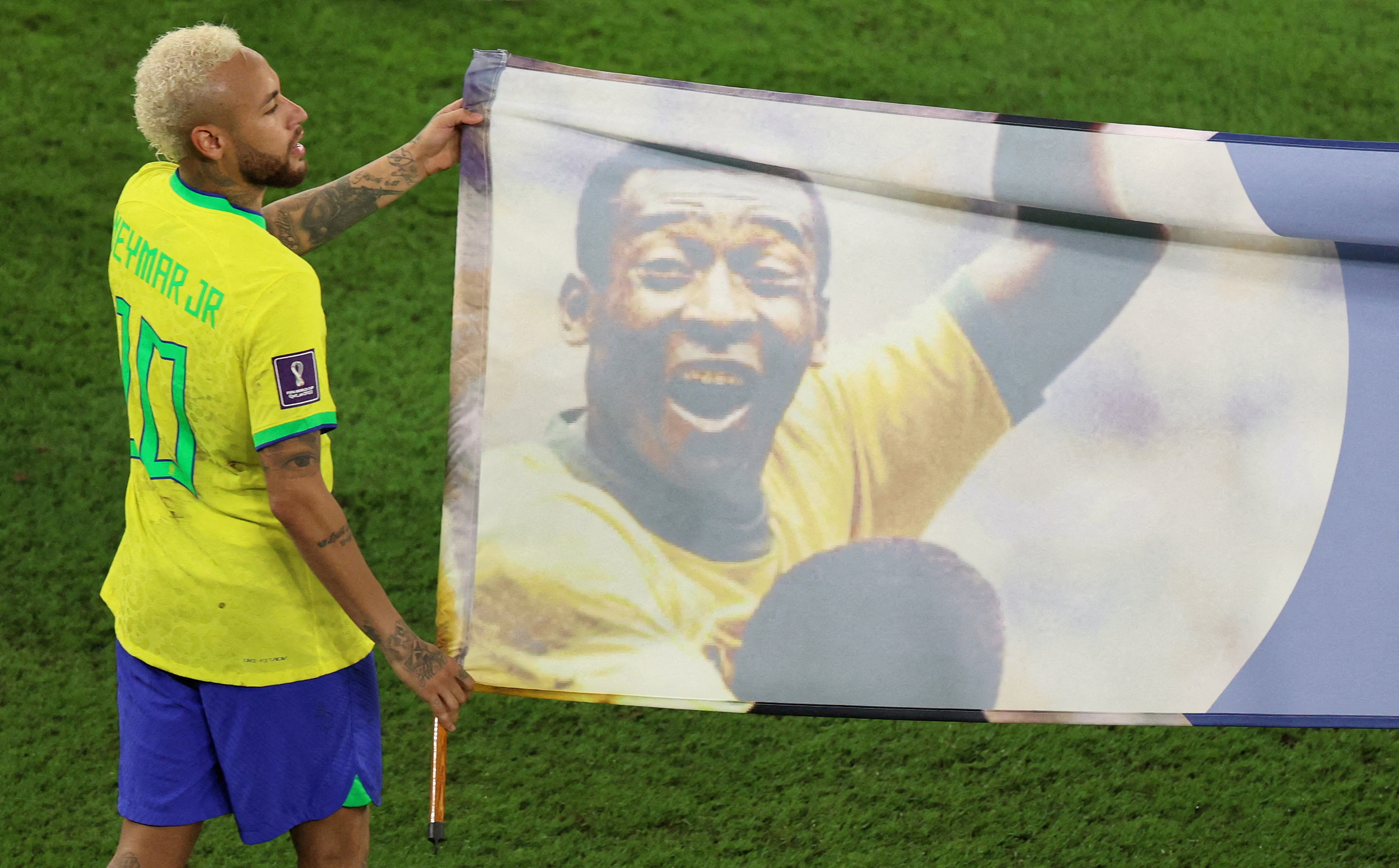 Pelé, Neymar y... ¿un récord compartido? (REUTERS/Pedro Nunes)