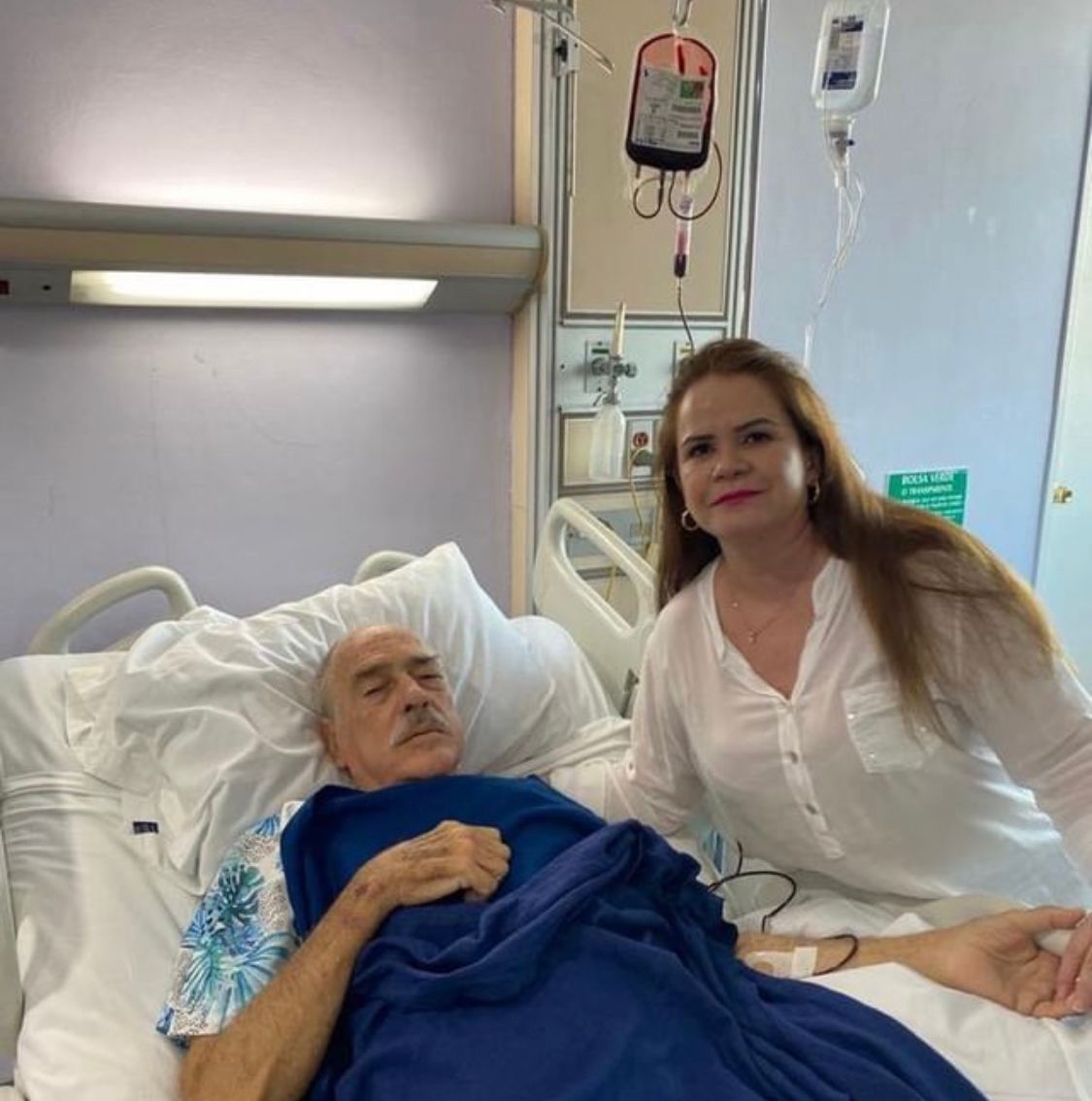 Esta fue la foto de Andrés García en el hospital 
(Foto: Instagram/@andresgarciatvoficial)