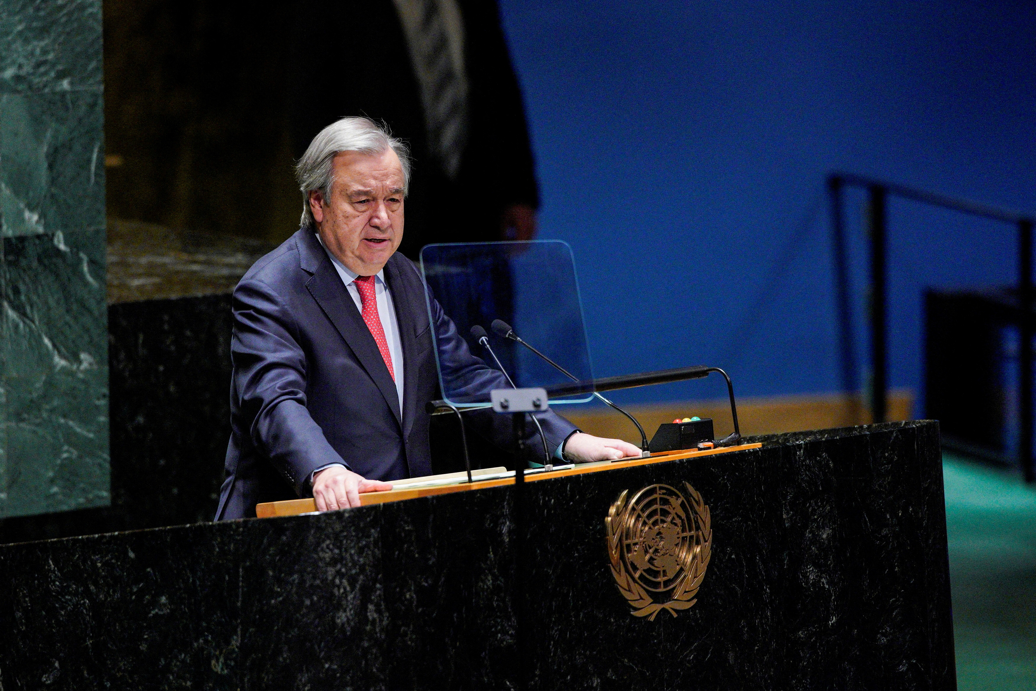 El secretario general de la ONU, Antonio Guterres, se unió al pedido de paz al criticar el miércoles una invasión que es “una afrenta a nuestra conciencia colectiva”. (REUTERS)