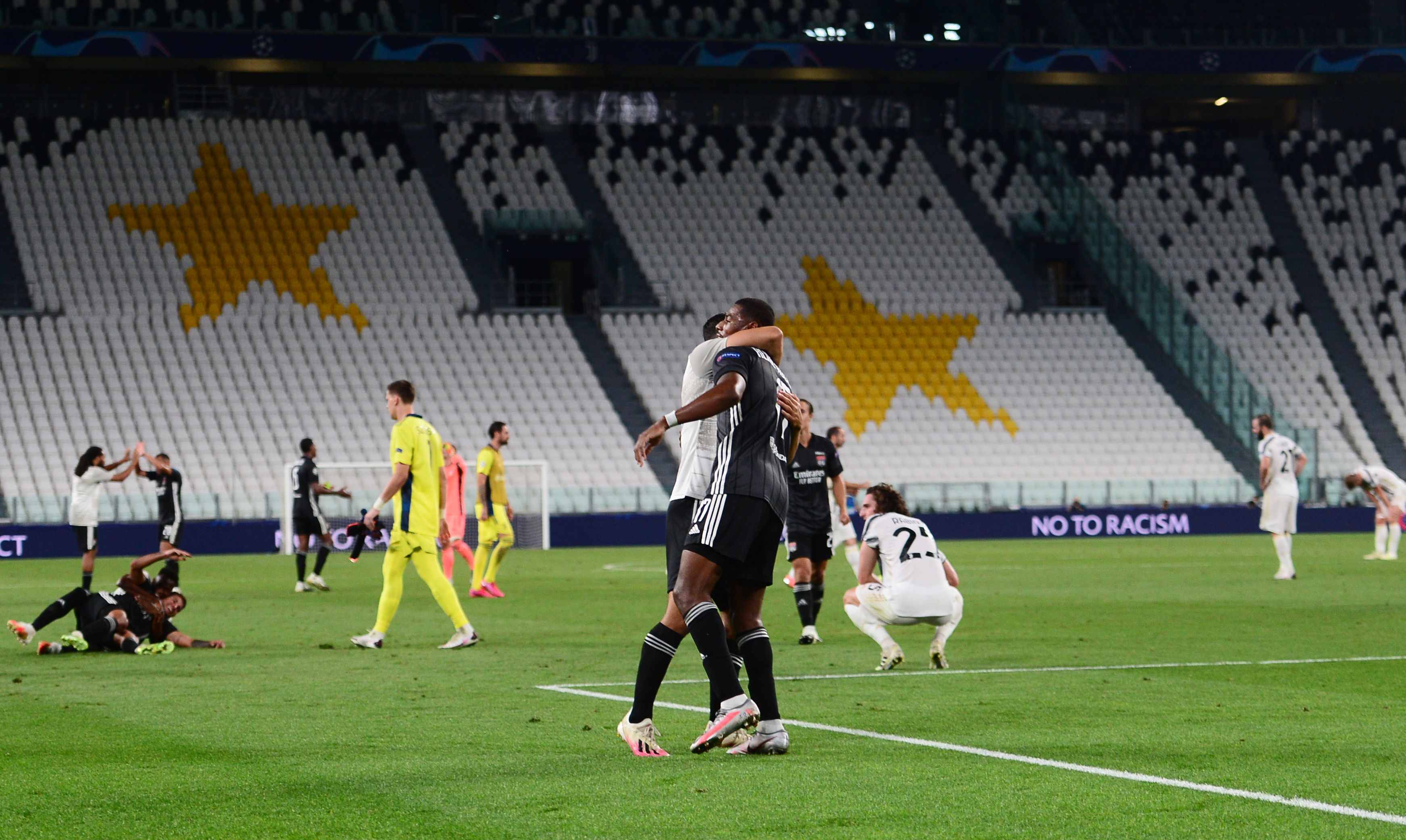 El Lyon y uno de los batacazos de los octavos de final: eliminó a la Juventus en Turín (REUTERS/Massimo Pinca)