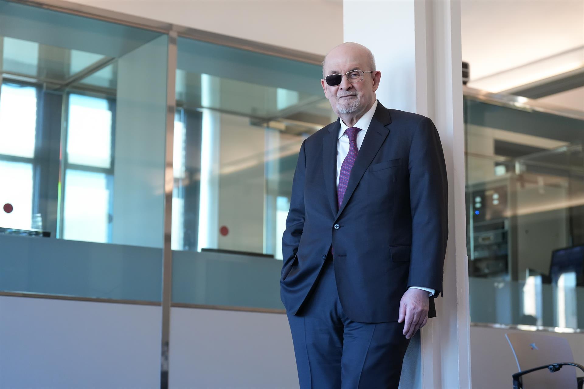 Dos incendios en Chubut rodean una zona poblada y tienen en vilo a los pobladores