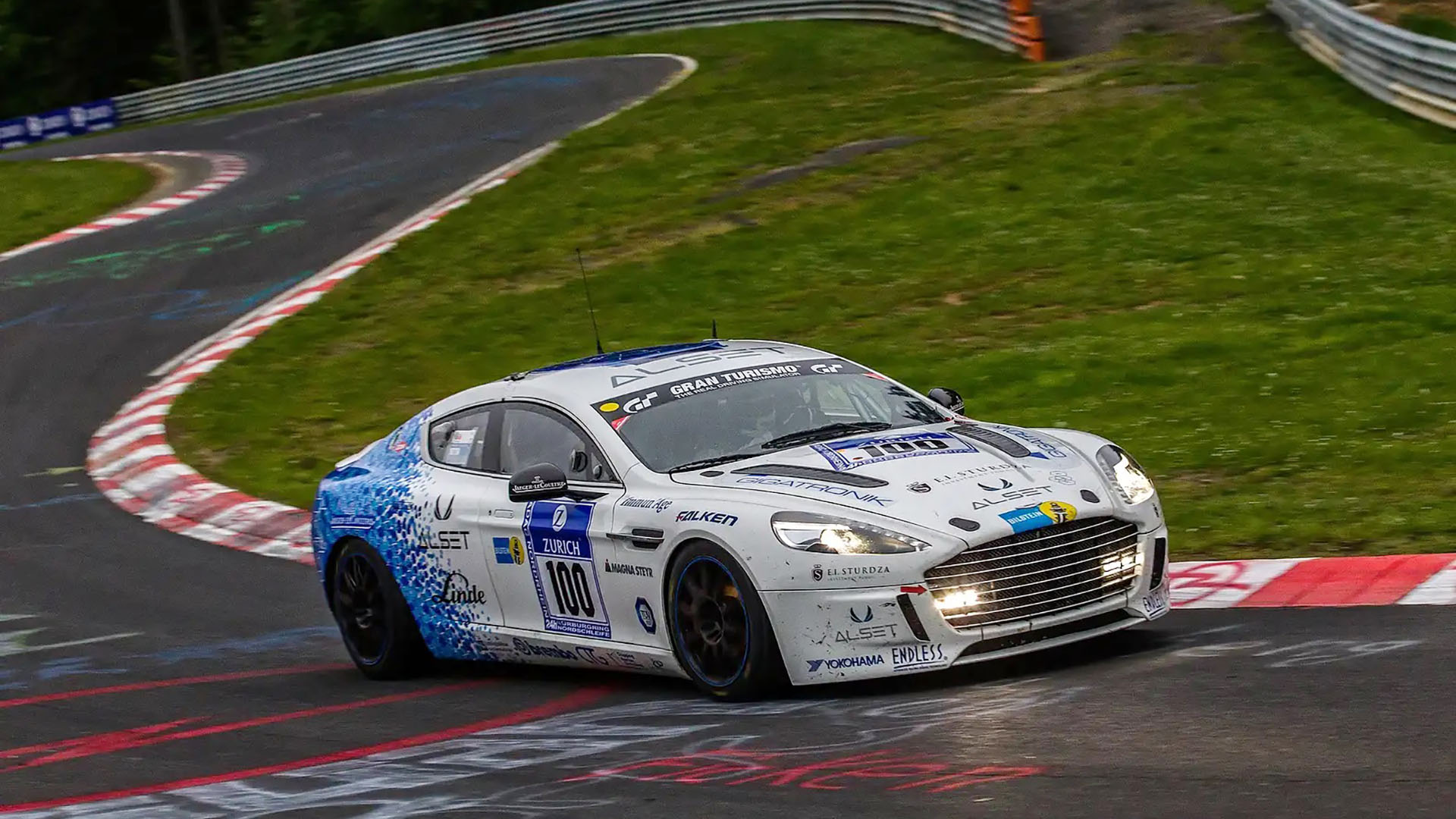 El Aston Martin Rapide S que corrió en Nürburgring en 2013 fue el inicio de un proyecto que habían planteado para 5 a 7 años. Hoy presentan el motor 100% de hidrógeno