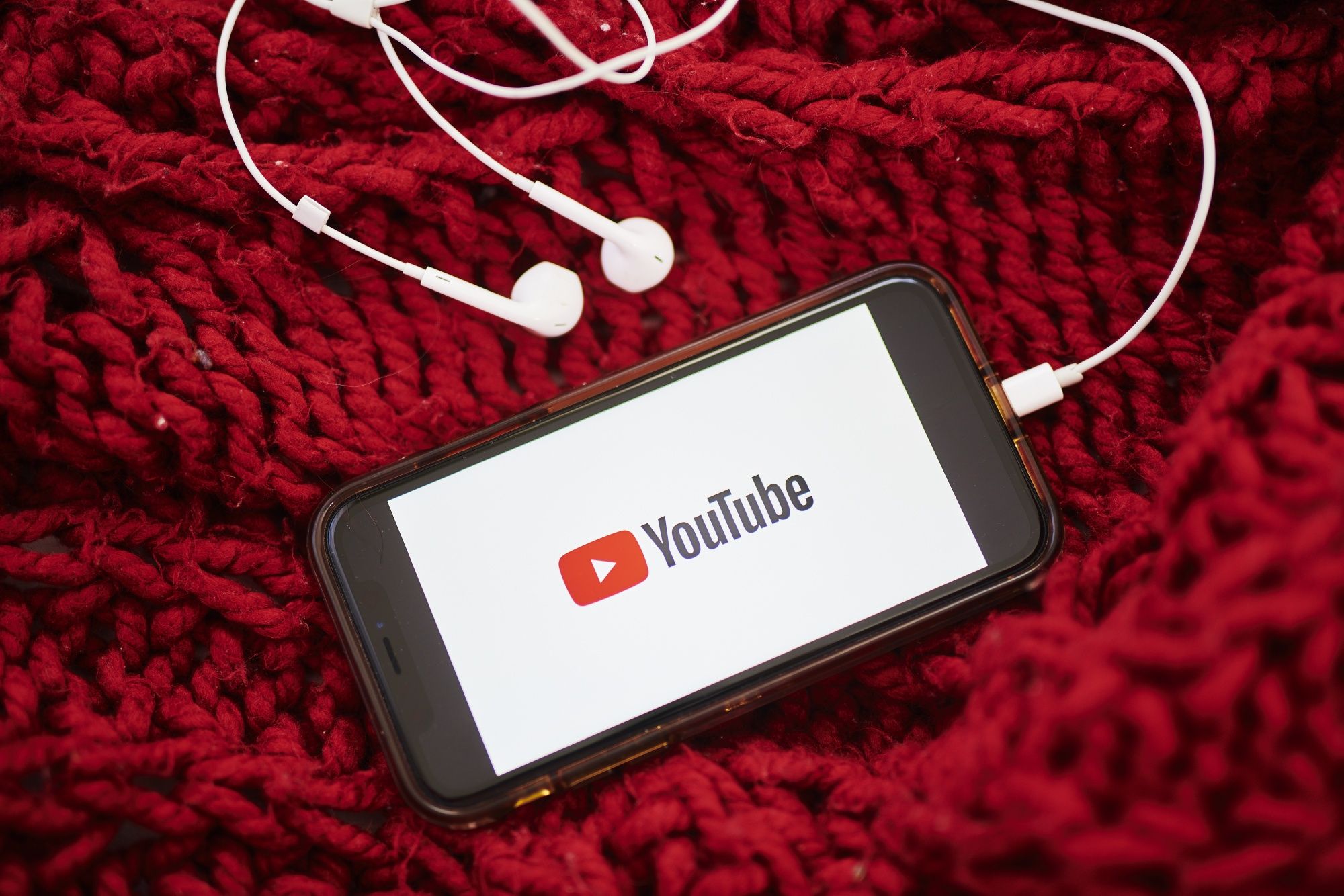 YouTube agregó una nueva sección dentro de su pestaña ‘Explorar’, que permitirá a los usuarios encontrar podcasts populares. (Gabby Jones/Bloomberg)