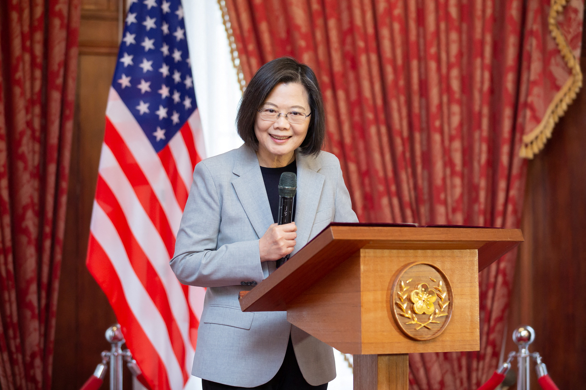 Tsai Ing-wen agradeció al Congreso de Estados Unidos por ser una “fuerza clave” en el avance de las relaciones entre Taipéi y Washington e indicó que la isla “continuará trabajando con Estados Unidos y otros socios para defender valores comunes como la democracia y la libertad”. (REUTERS)