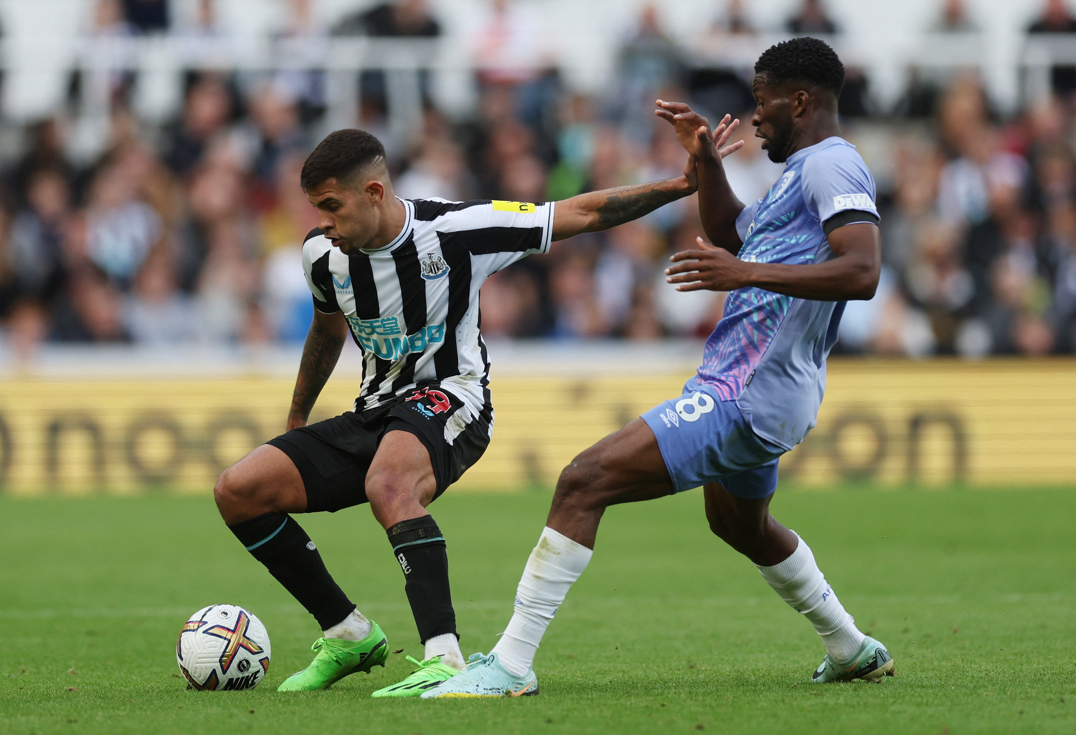Jéfferson Lerma, villano en el empate 1-1 entre Bournemouth y Newcastle