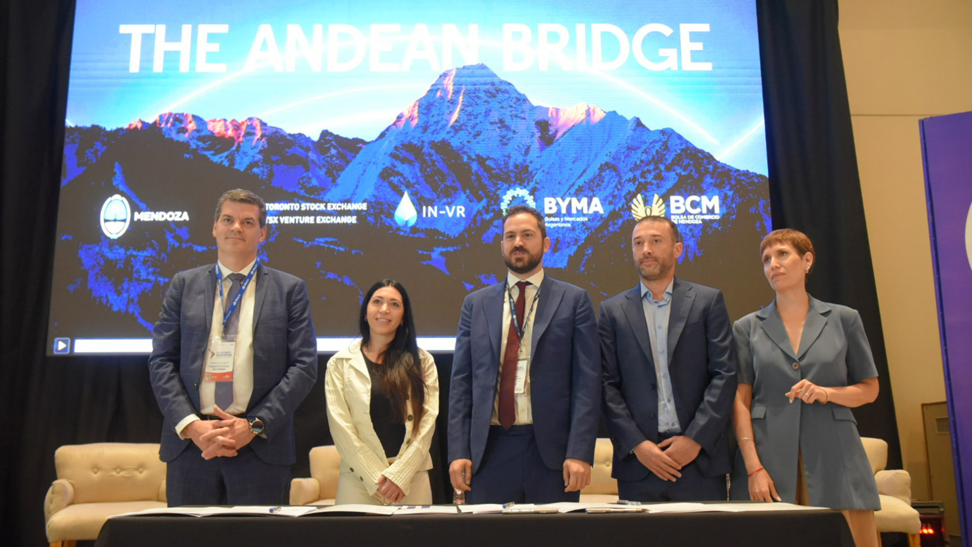 “Ego Sum Lux Mundi”: la mística femenina según Rosalía