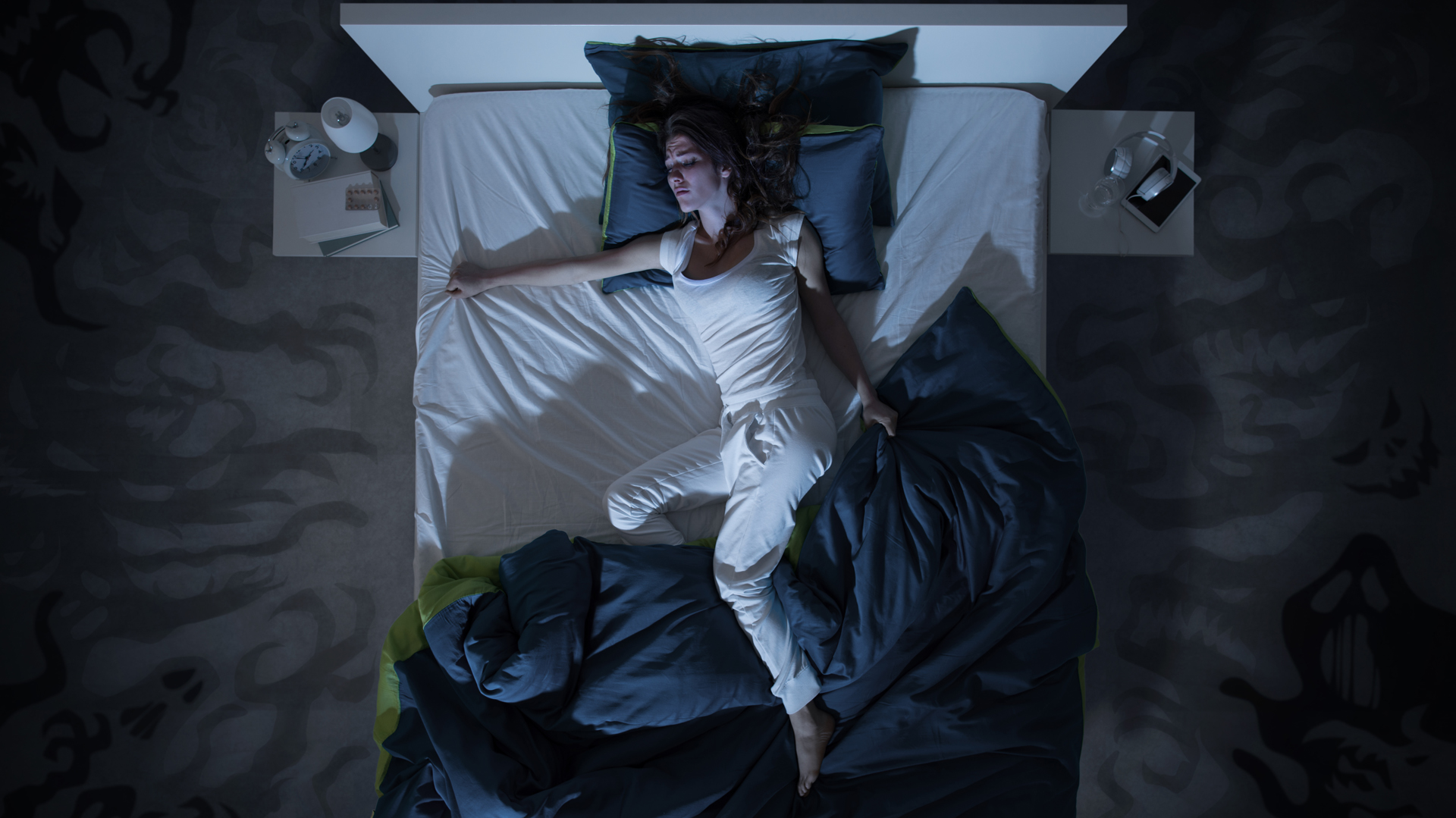 El reloj zumba en la muñeca, sacando a la persona del sueño sin necesariamente despertarla (iStock)