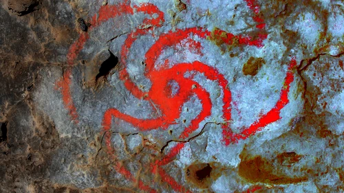 Pintura rupestre del molino hallada en la cueva de California.