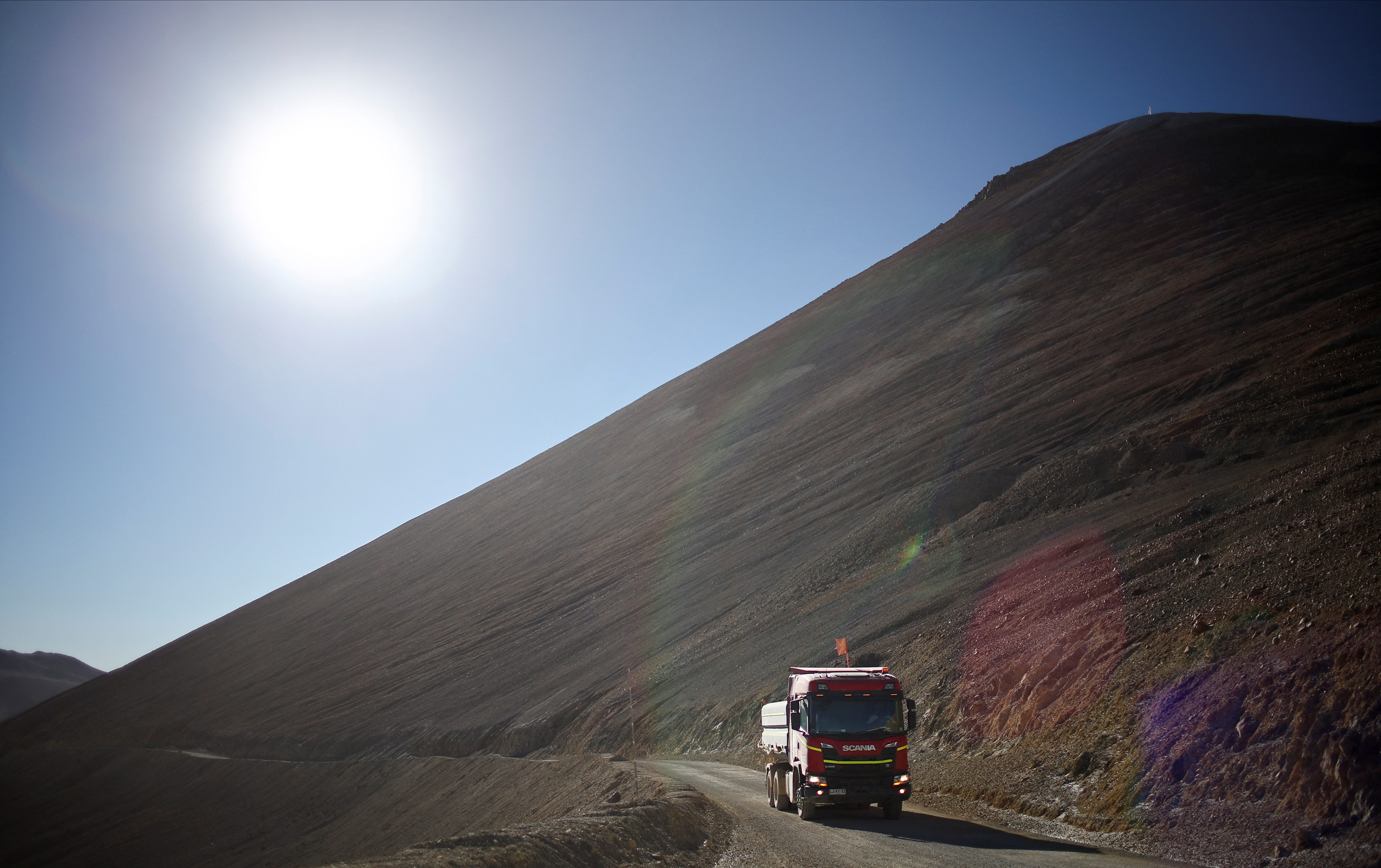 La Justicia de San Juan orden&oacute; la continuidad del proyecto minero Vicu&ntilde;a tras el planteo de La Rioja
