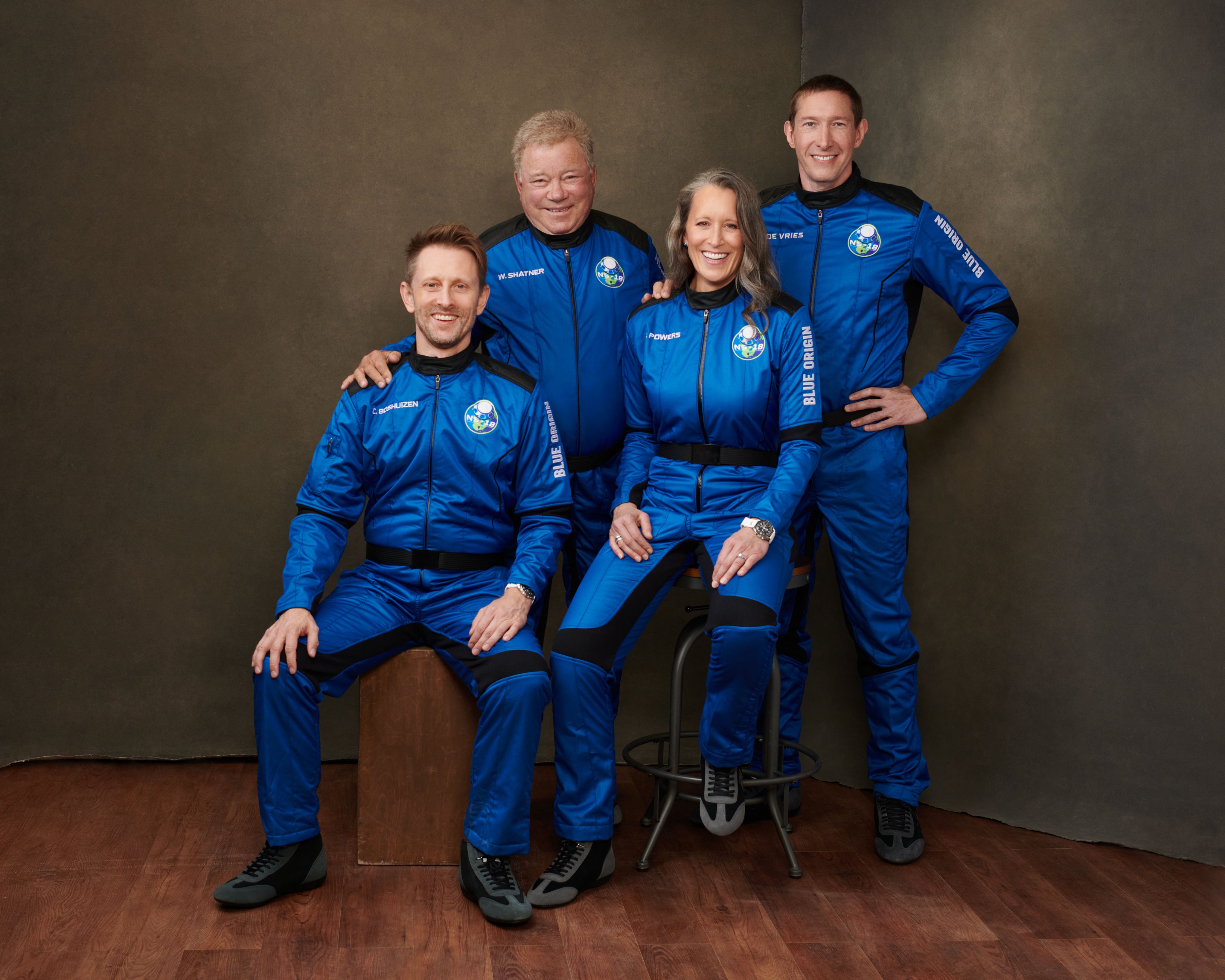 De izquierda a derecha: Chris Boshuizen, William Shatner, Audrey Powers y Glen de Vries (Twitter: Blue Origin)