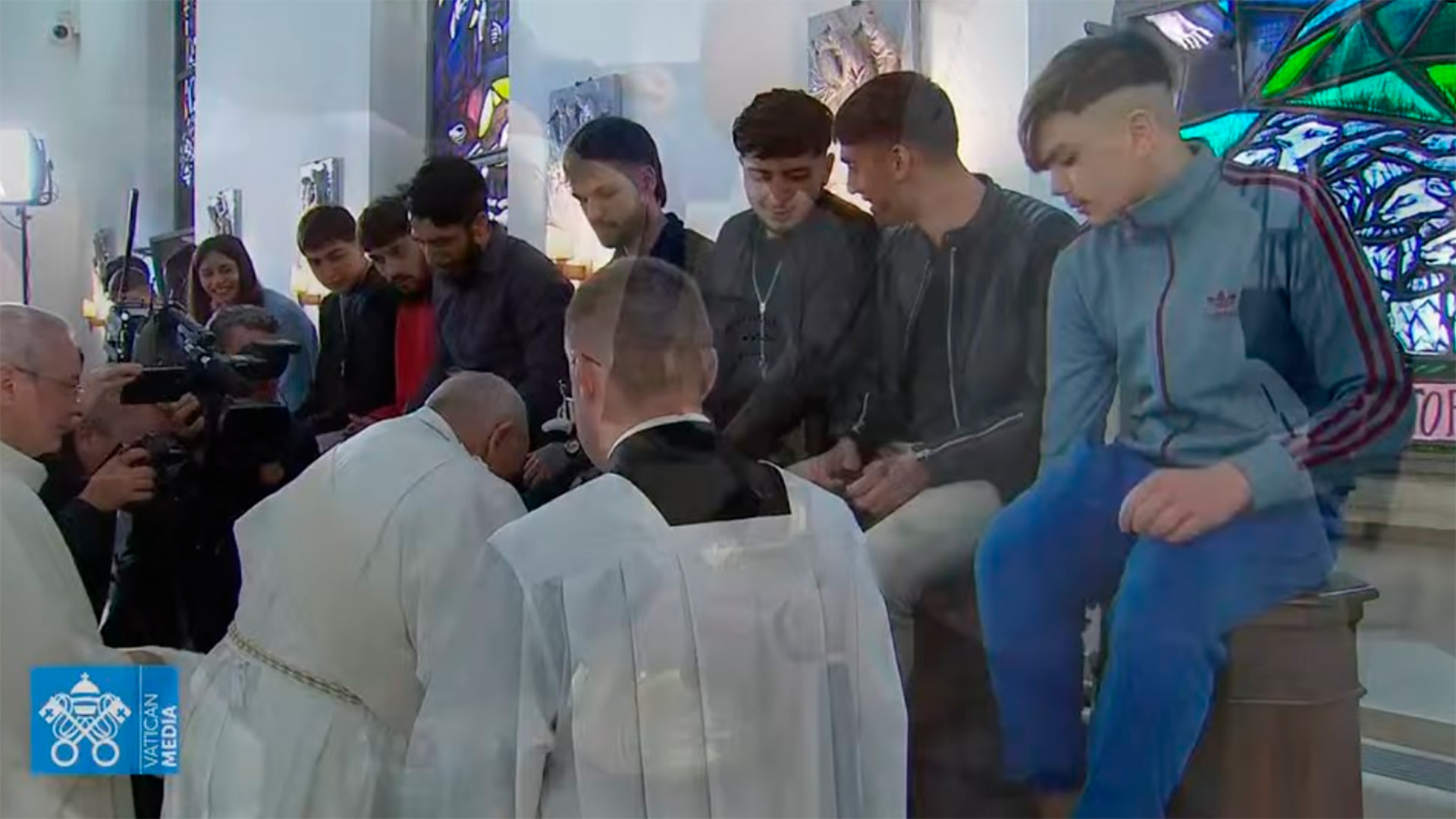 El Papa lavó los pies de jóvenes reclusos del centro de menores de “Casa del Marmo”