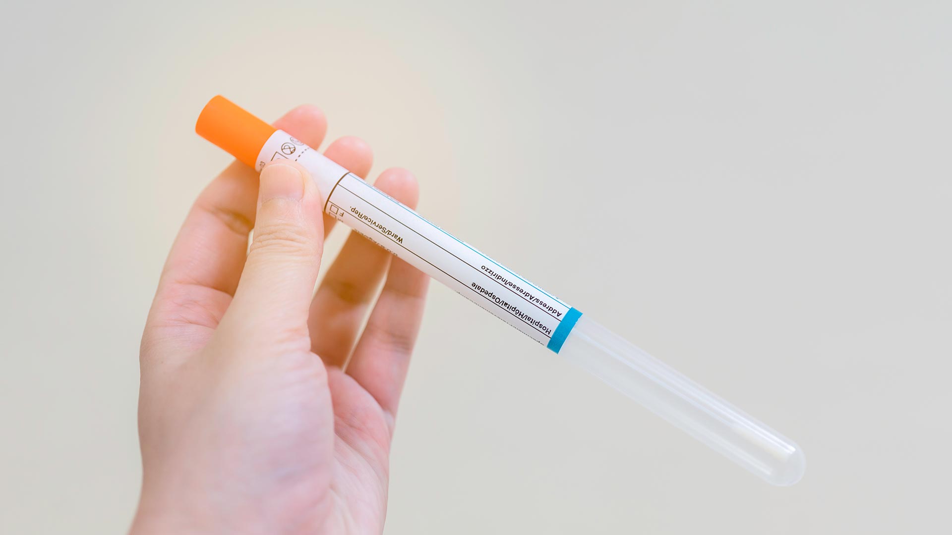 Las vacunas nasales podrían ser la solución al COVID-19, según una inmunóloga de Yale