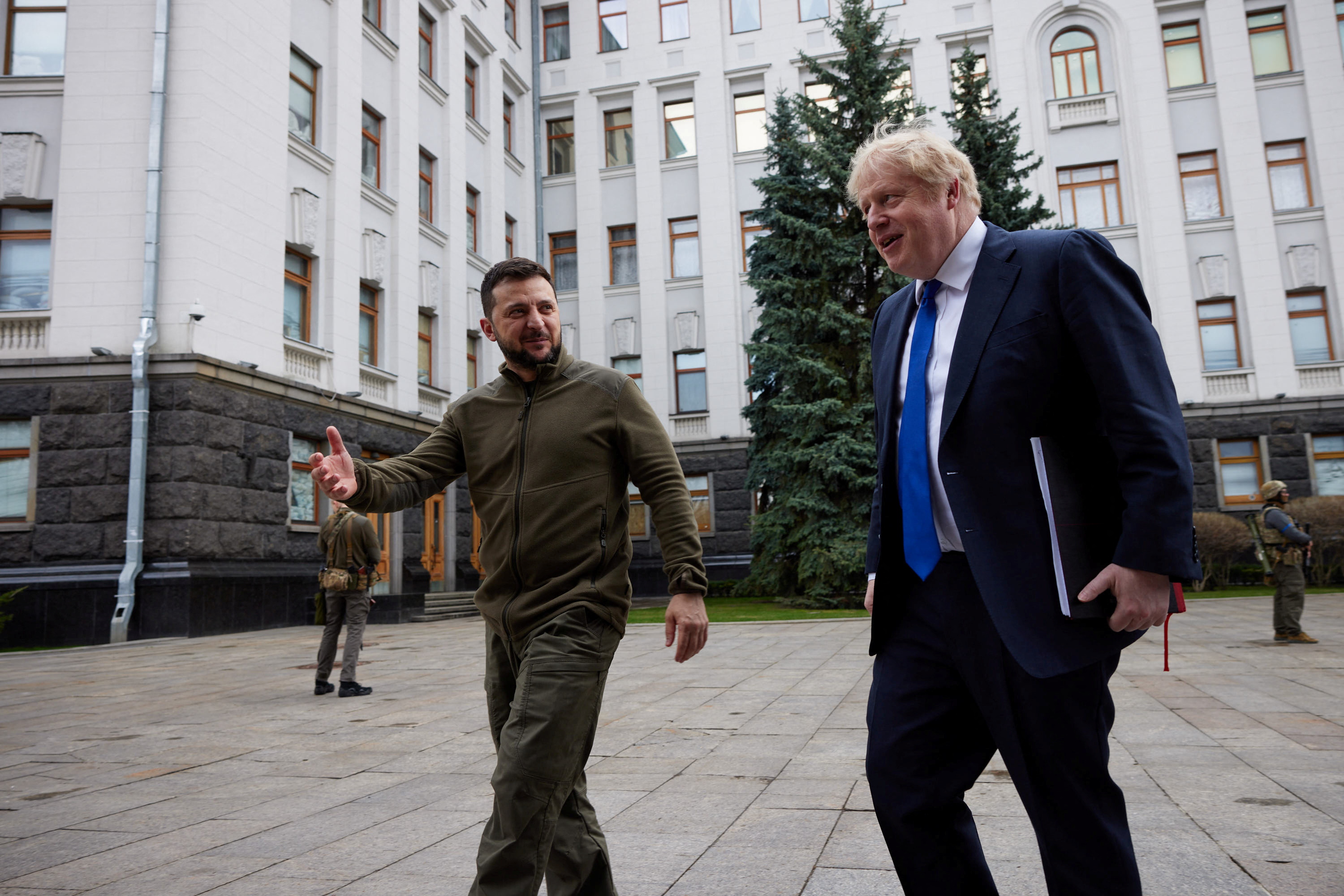 Zelensky y Johnson en Kiev (Reuters)