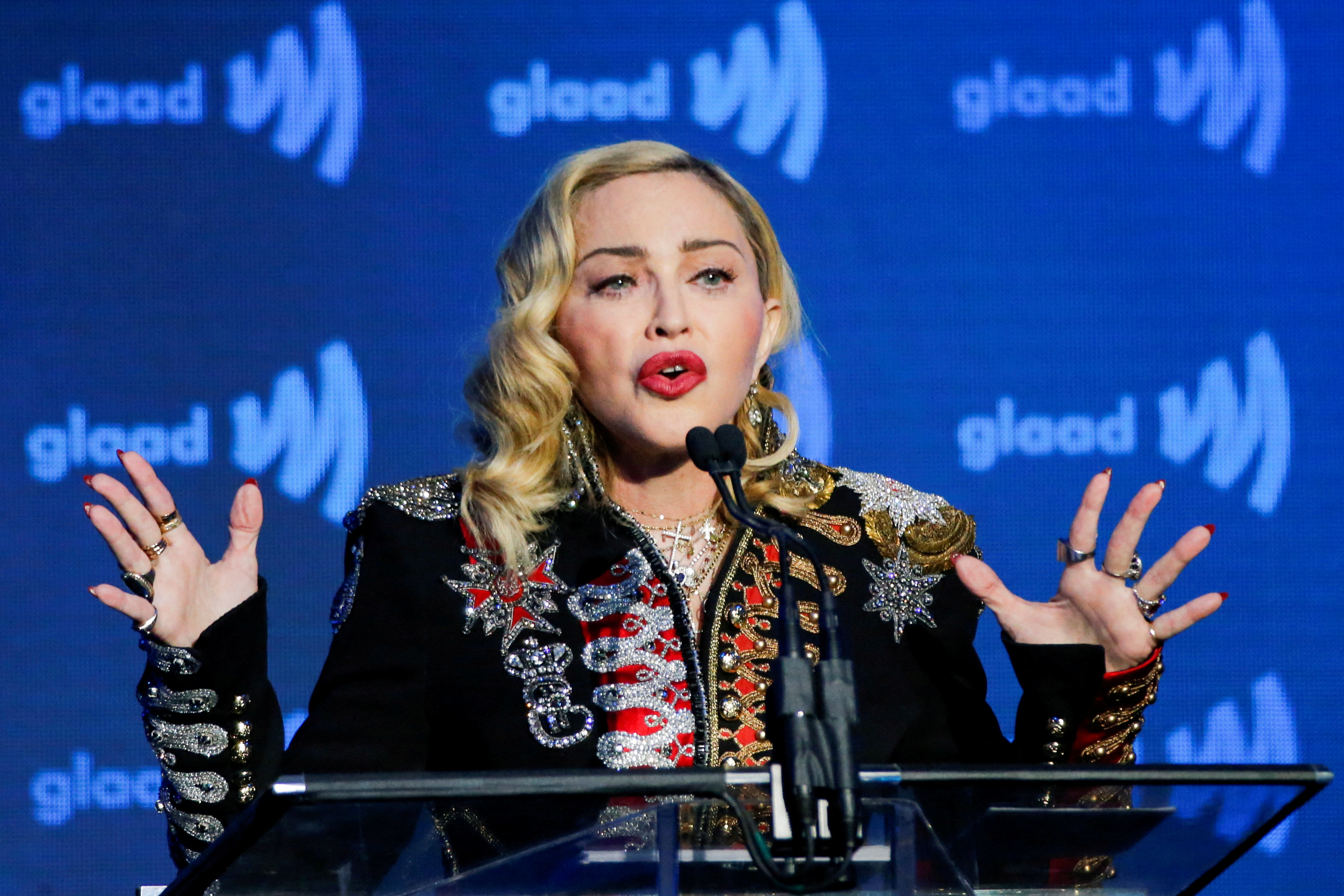 Hasta Madonna entró al challenge mexicano de bailar cumbias con un filtro (Foto: REUTERS/Eduardo Munoz)